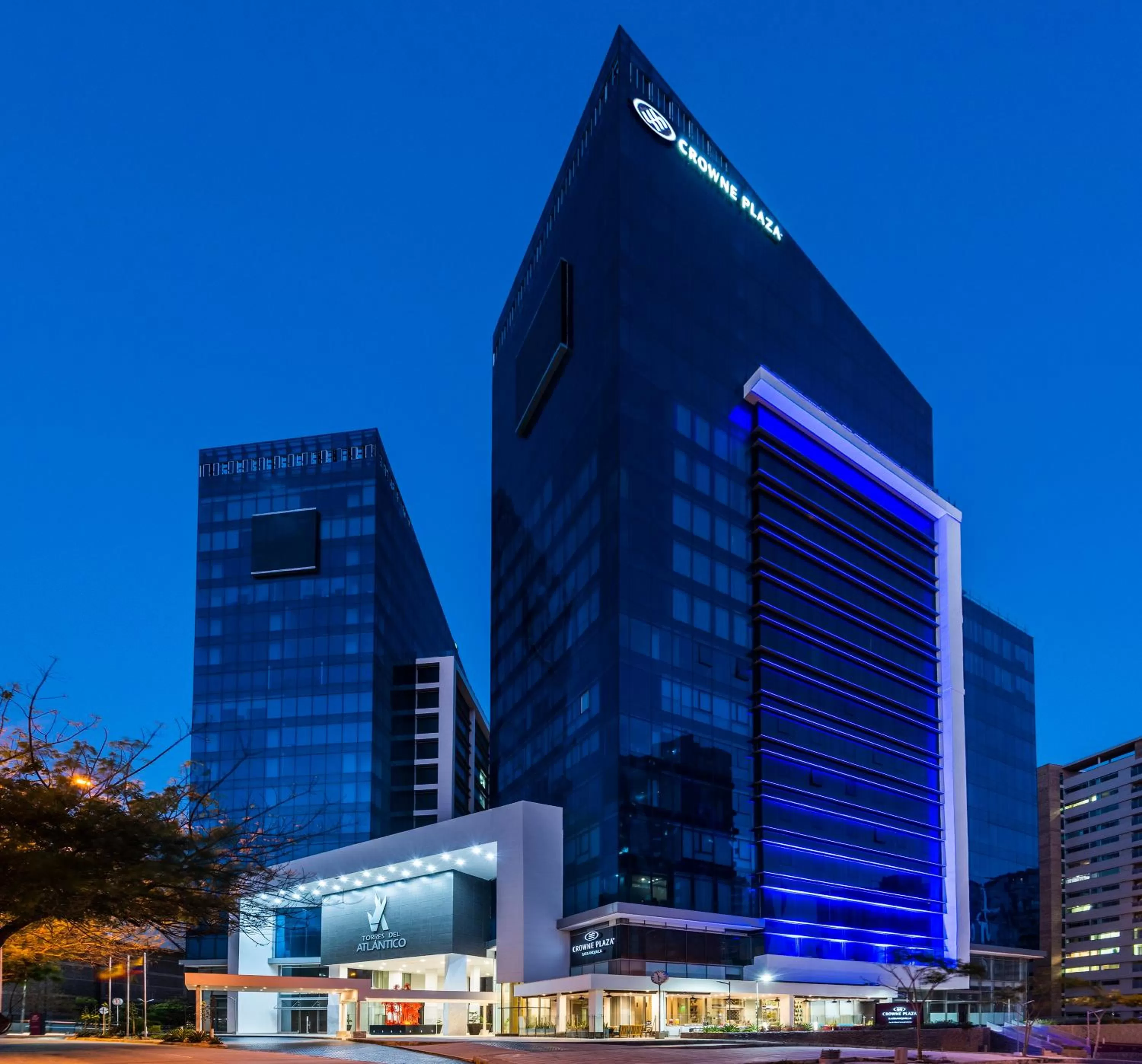 Property building in Crowne Plaza Barranquilla by IHG