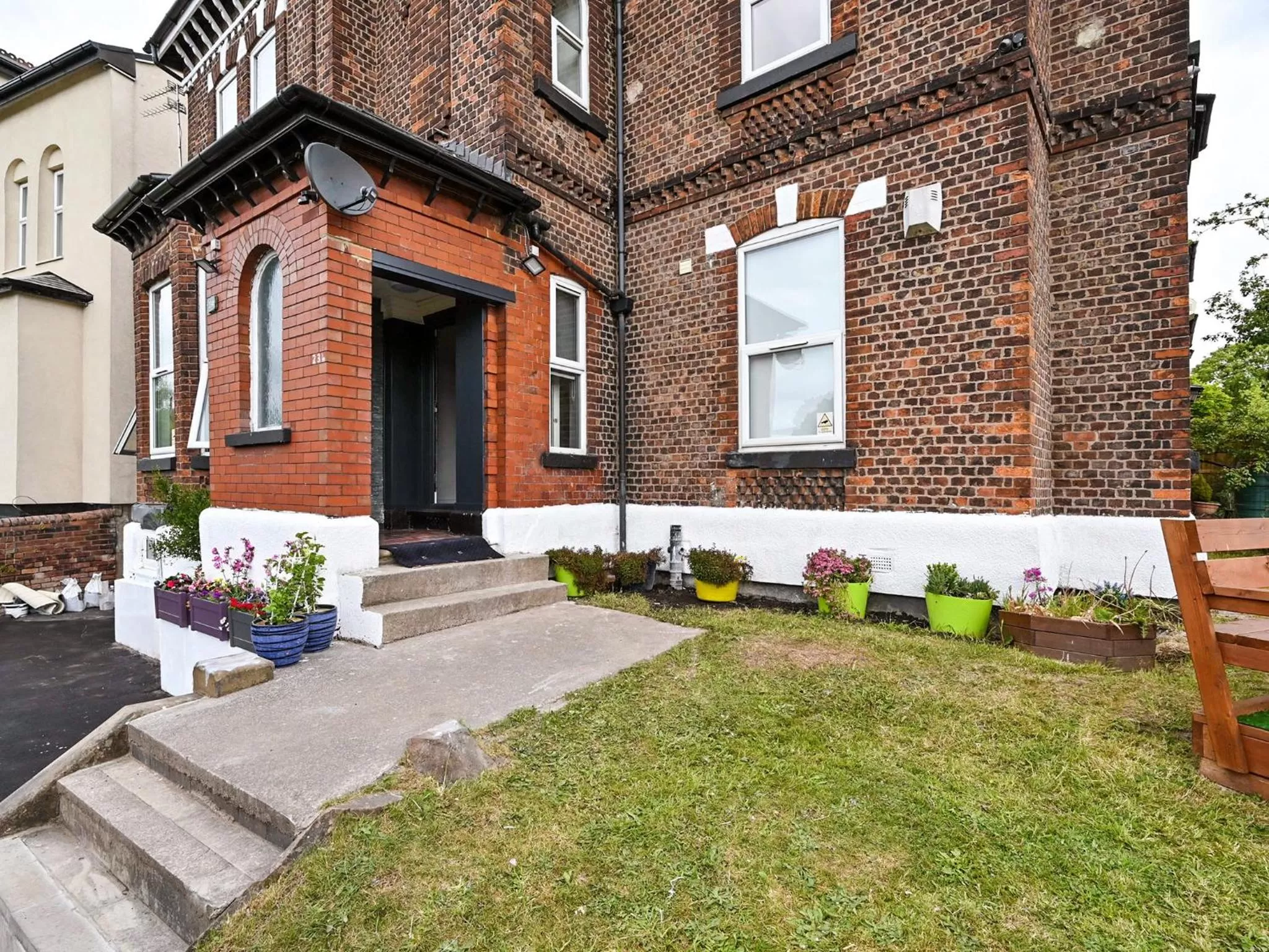 Facade/entrance in Albert View Rooms