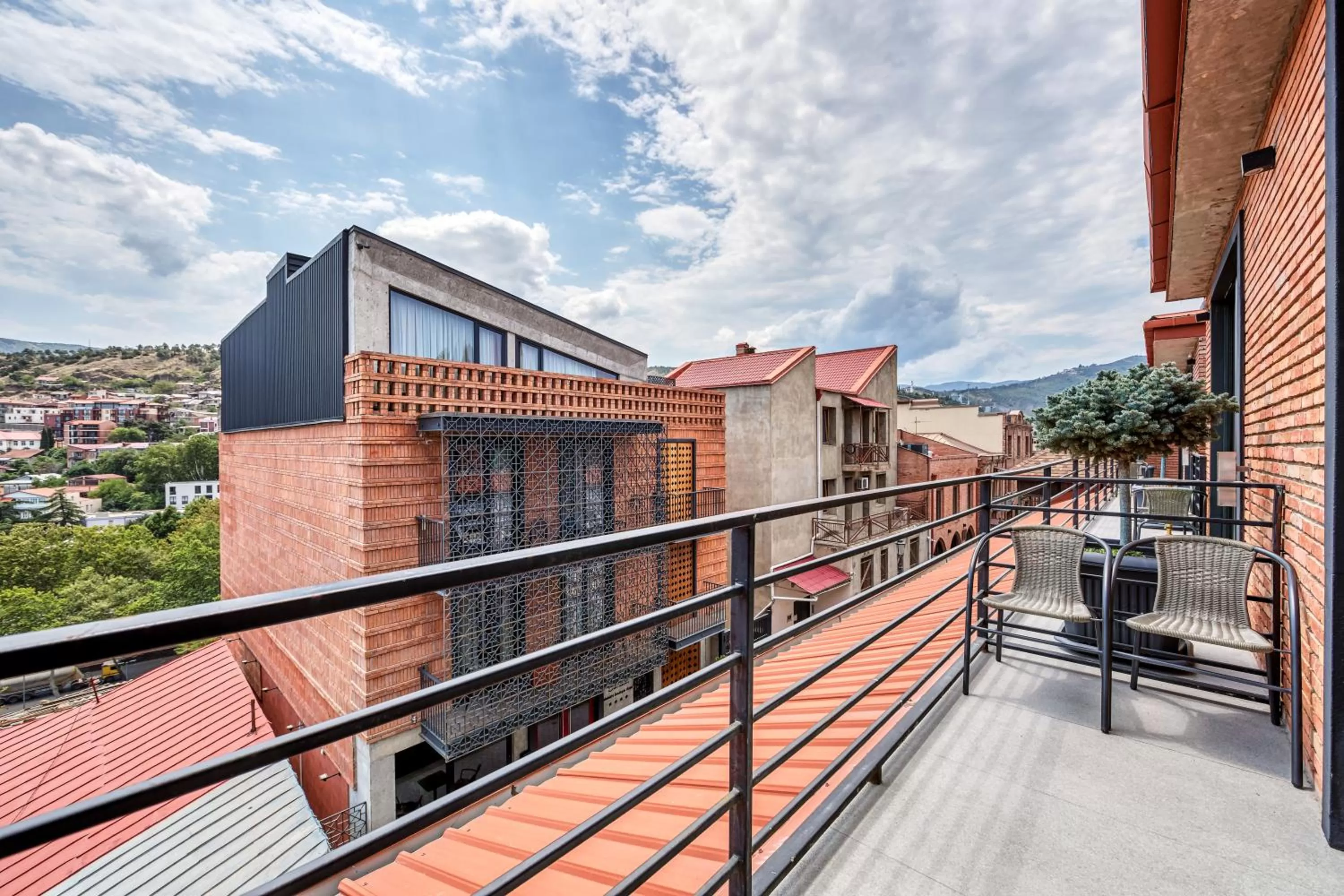 Property building, Balcony/Terrace in Mit Hotel Tbilisi