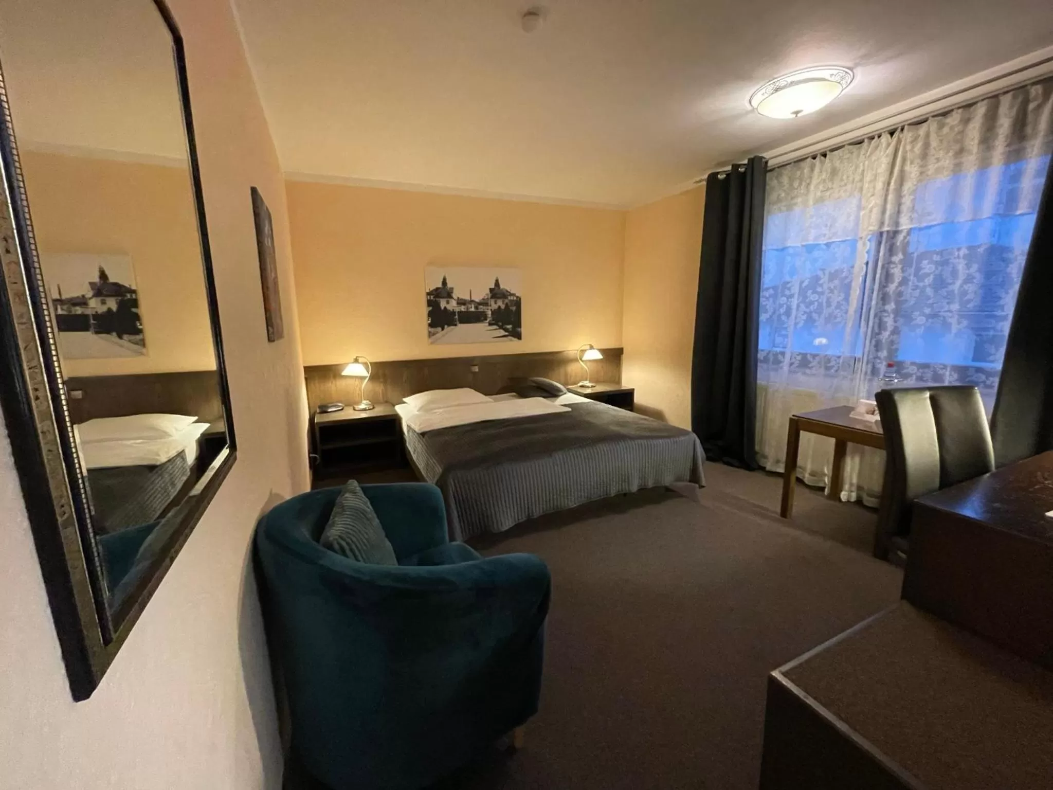 Bed in Hotel Brunnenhof