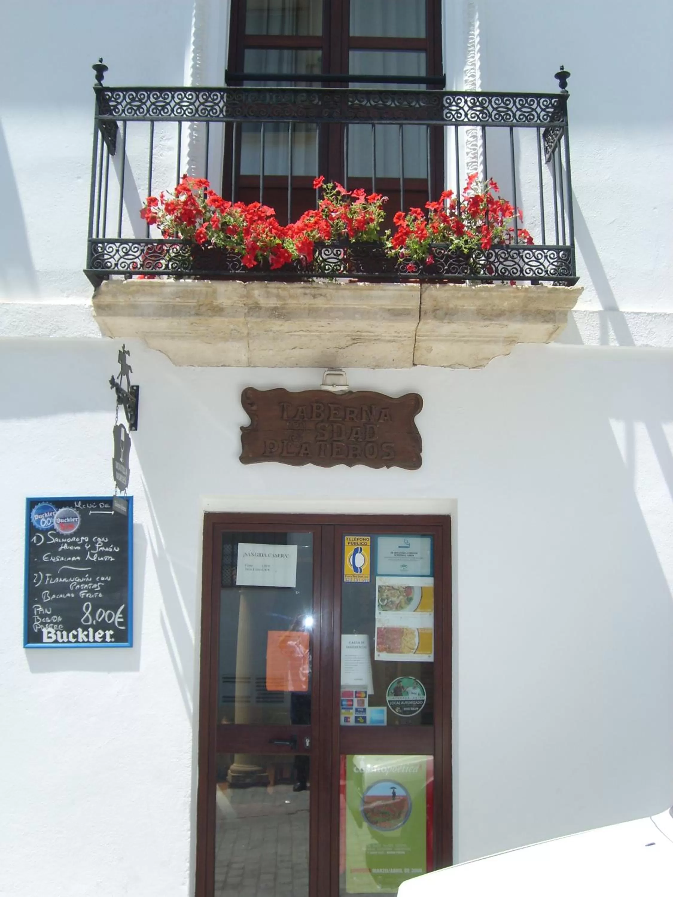 Restaurant/places to eat in Hotel Plateros