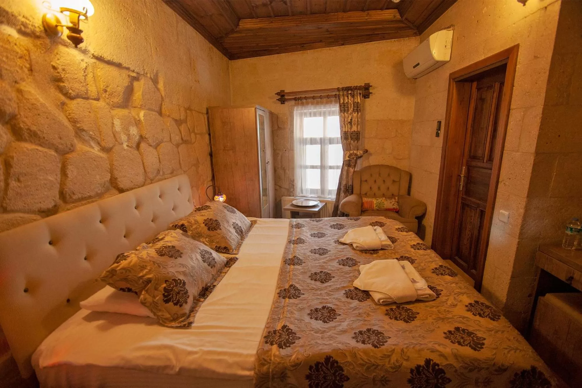 Bed in Diamond of Cappadocia