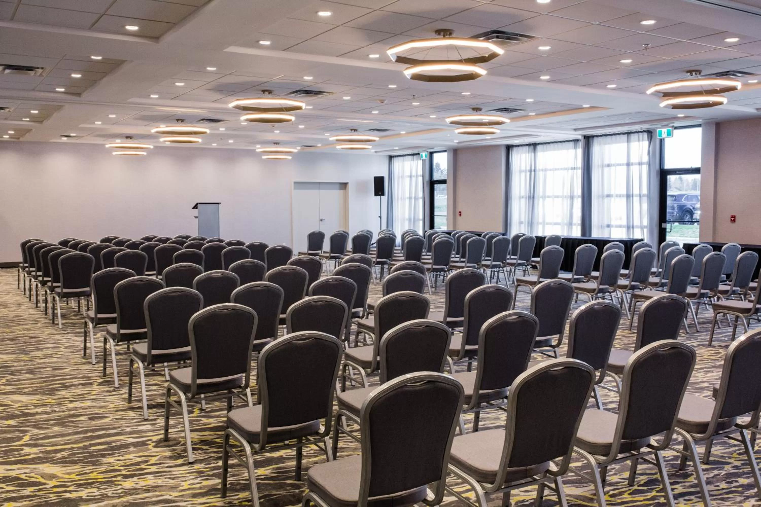 Meeting/conference room in Holiday Inn Hotel & Suites Calgary South - Conference Ctr by IHG