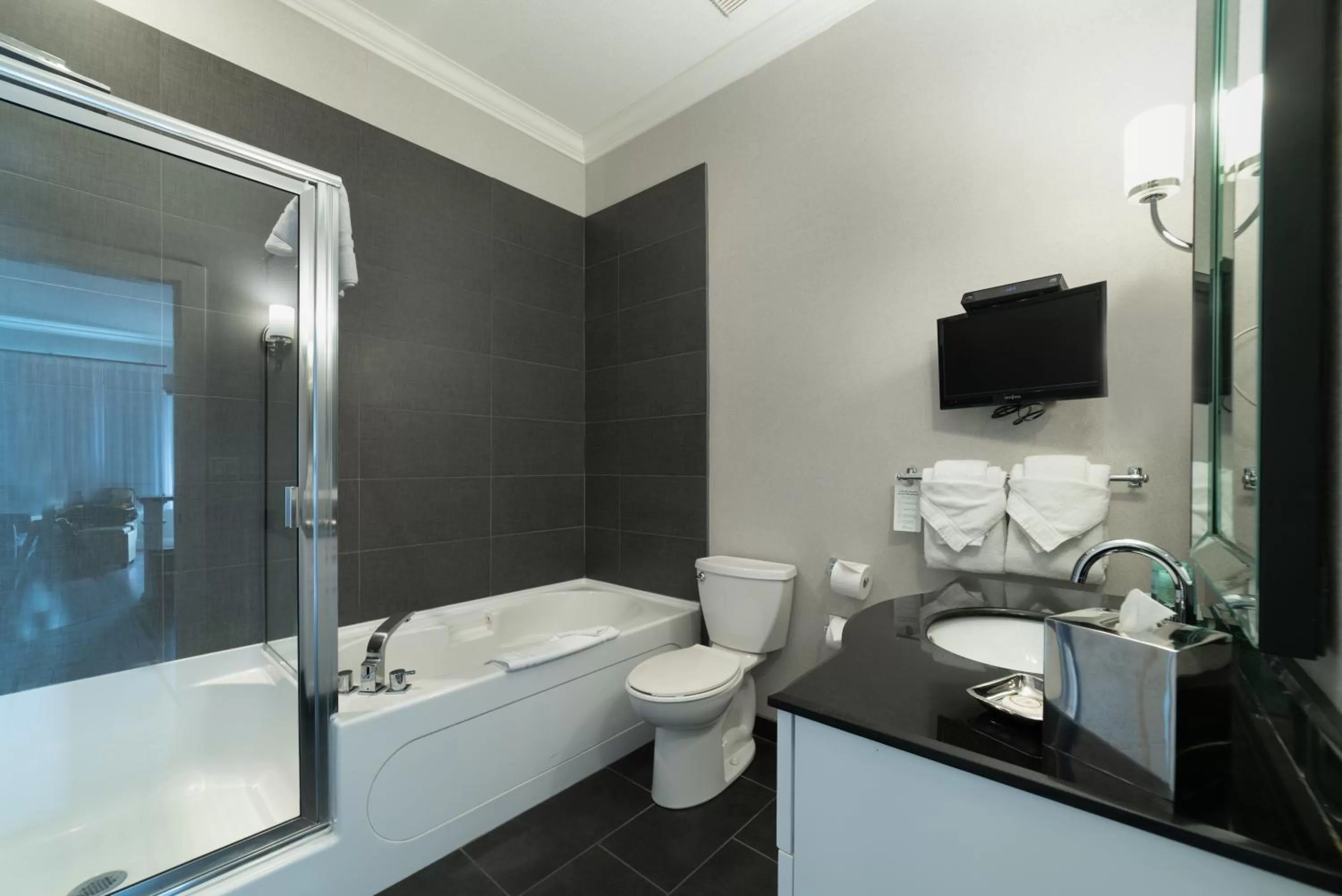 Bathroom in Prestige Vernon Hotel