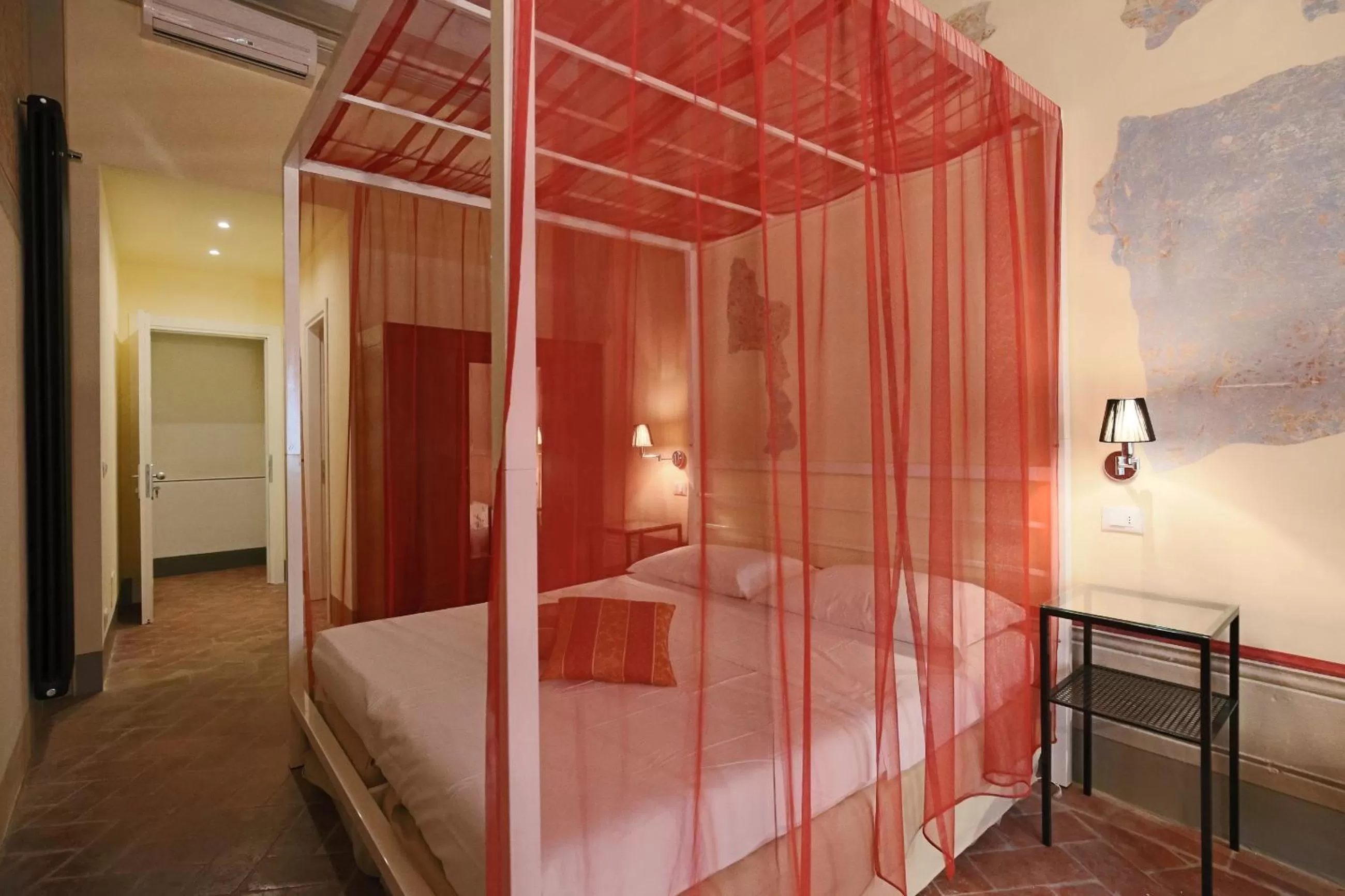 Bedroom, Bed in Uffizi Harmony