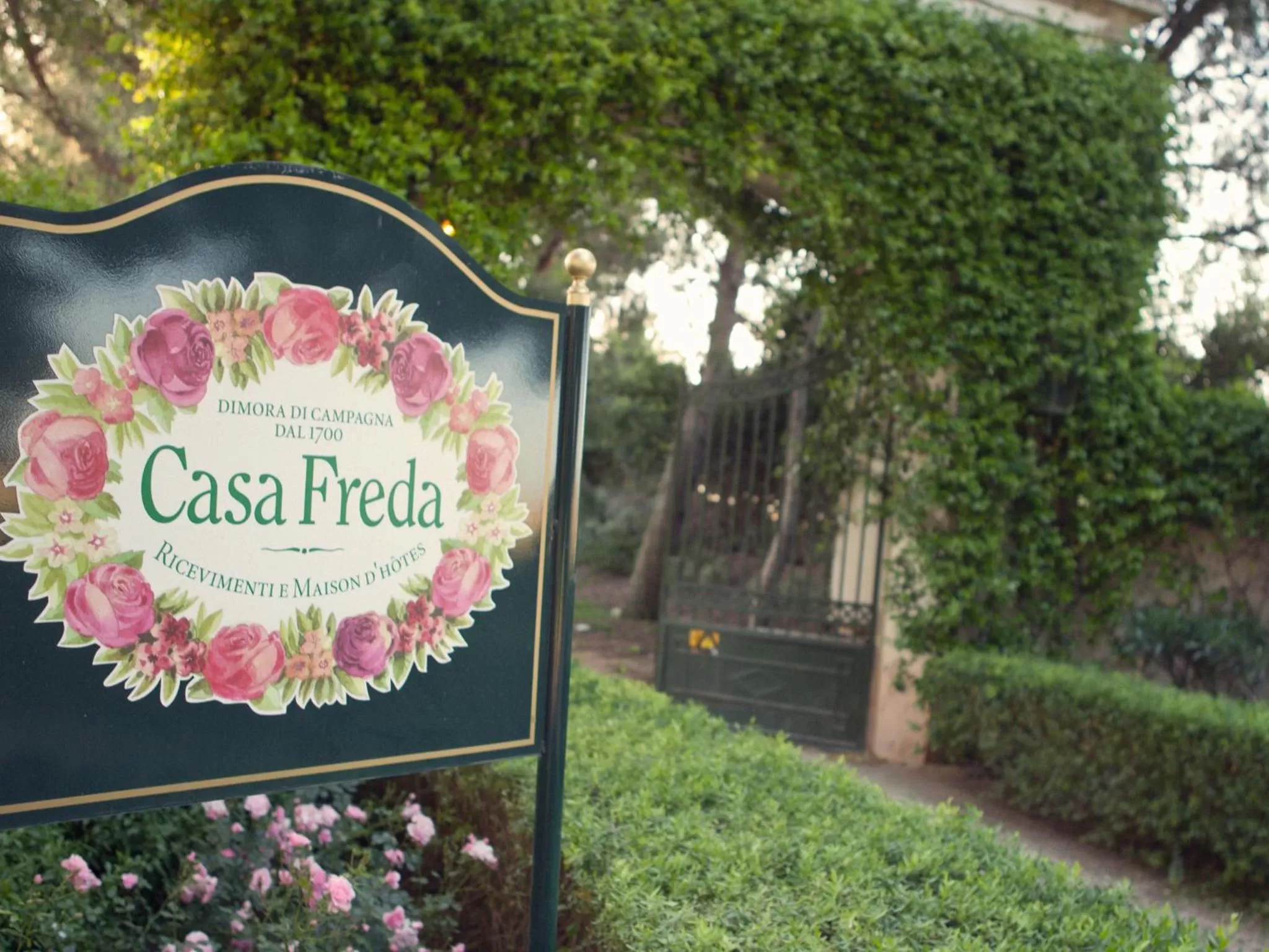 Facade/entrance, Property Logo/Sign in Casa Freda
