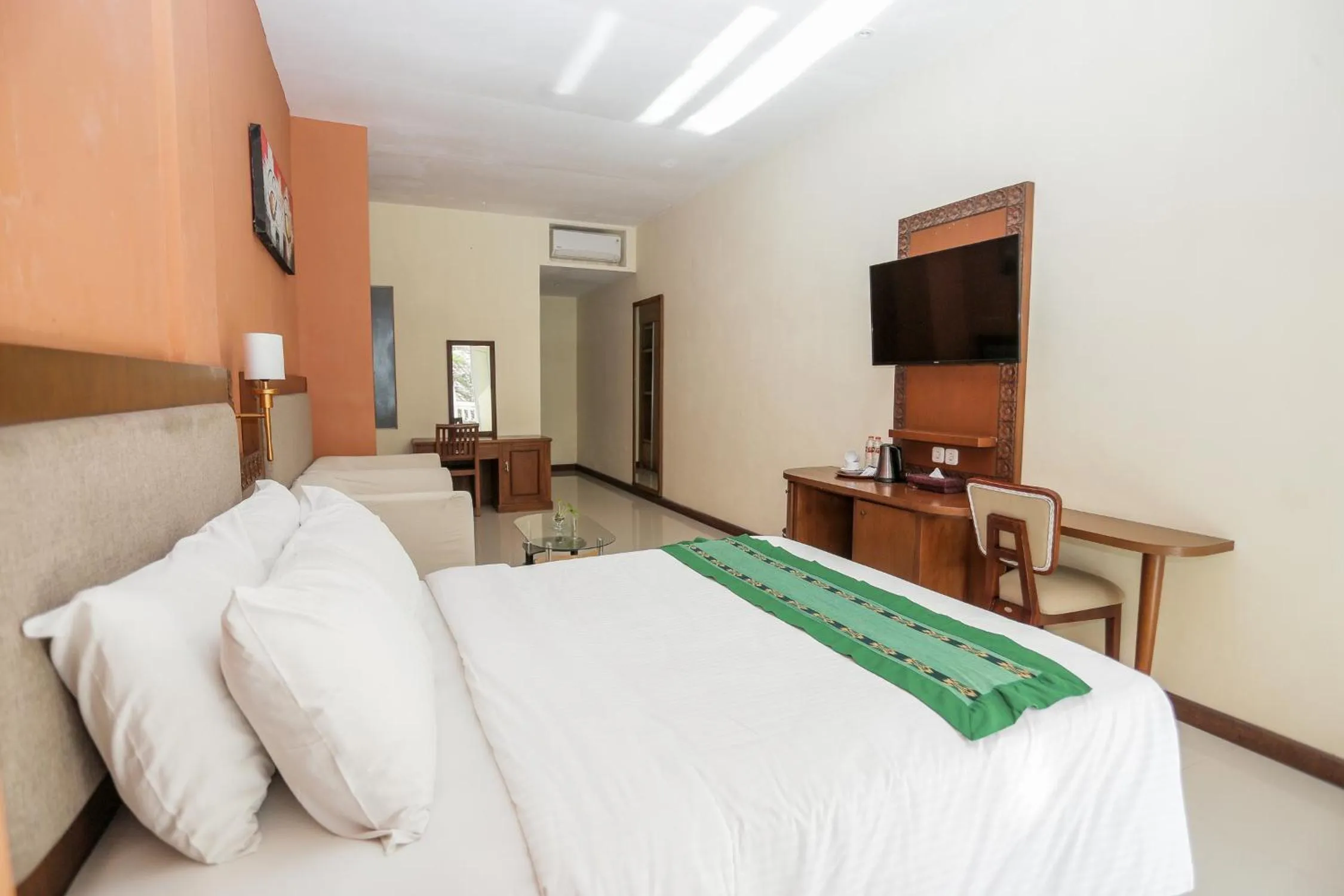 Bedroom, Bed in Ubud Hotel & Cottages