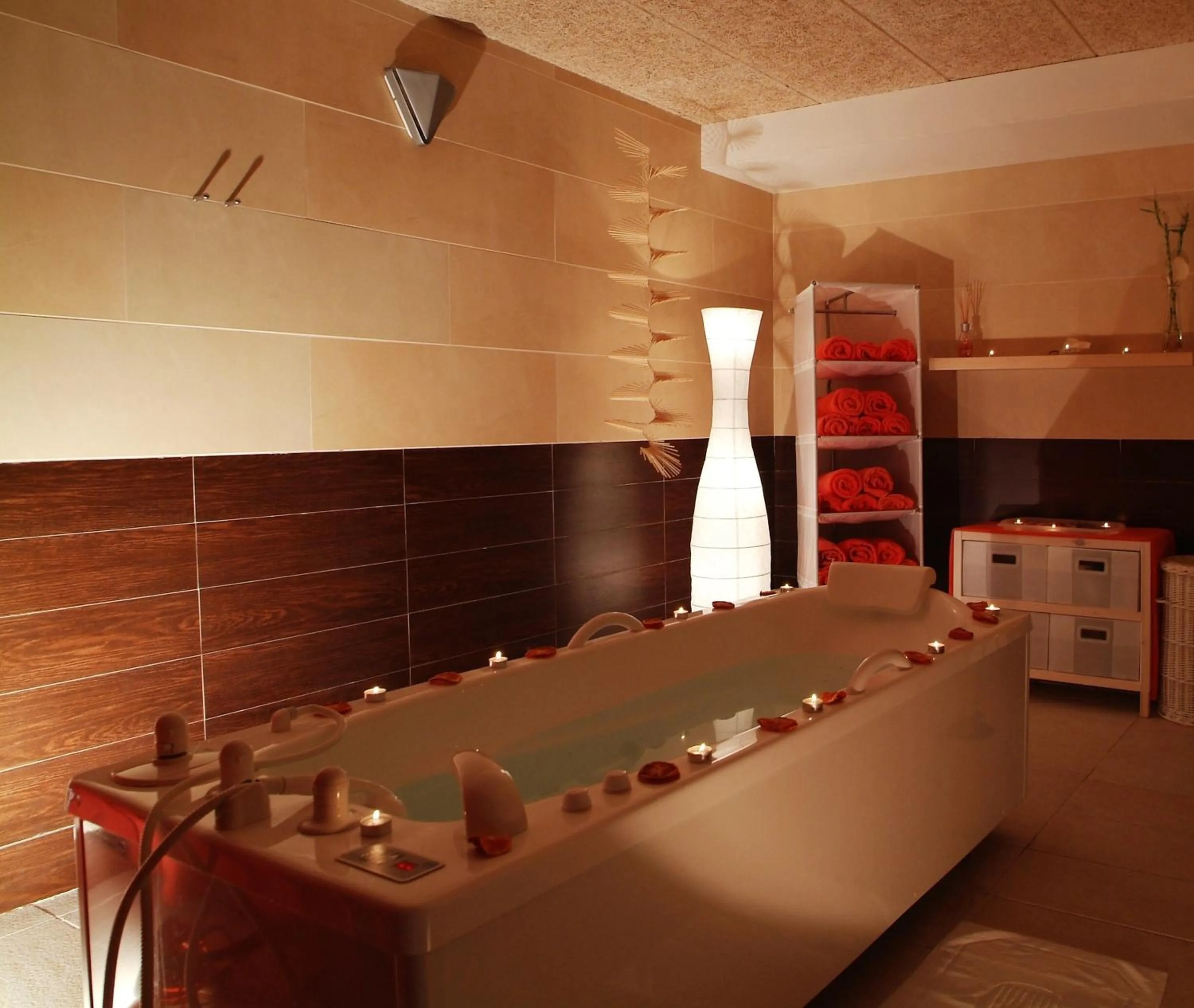 Spa and wellness centre/facilities in Hotel & Spa S'Entrador Playa