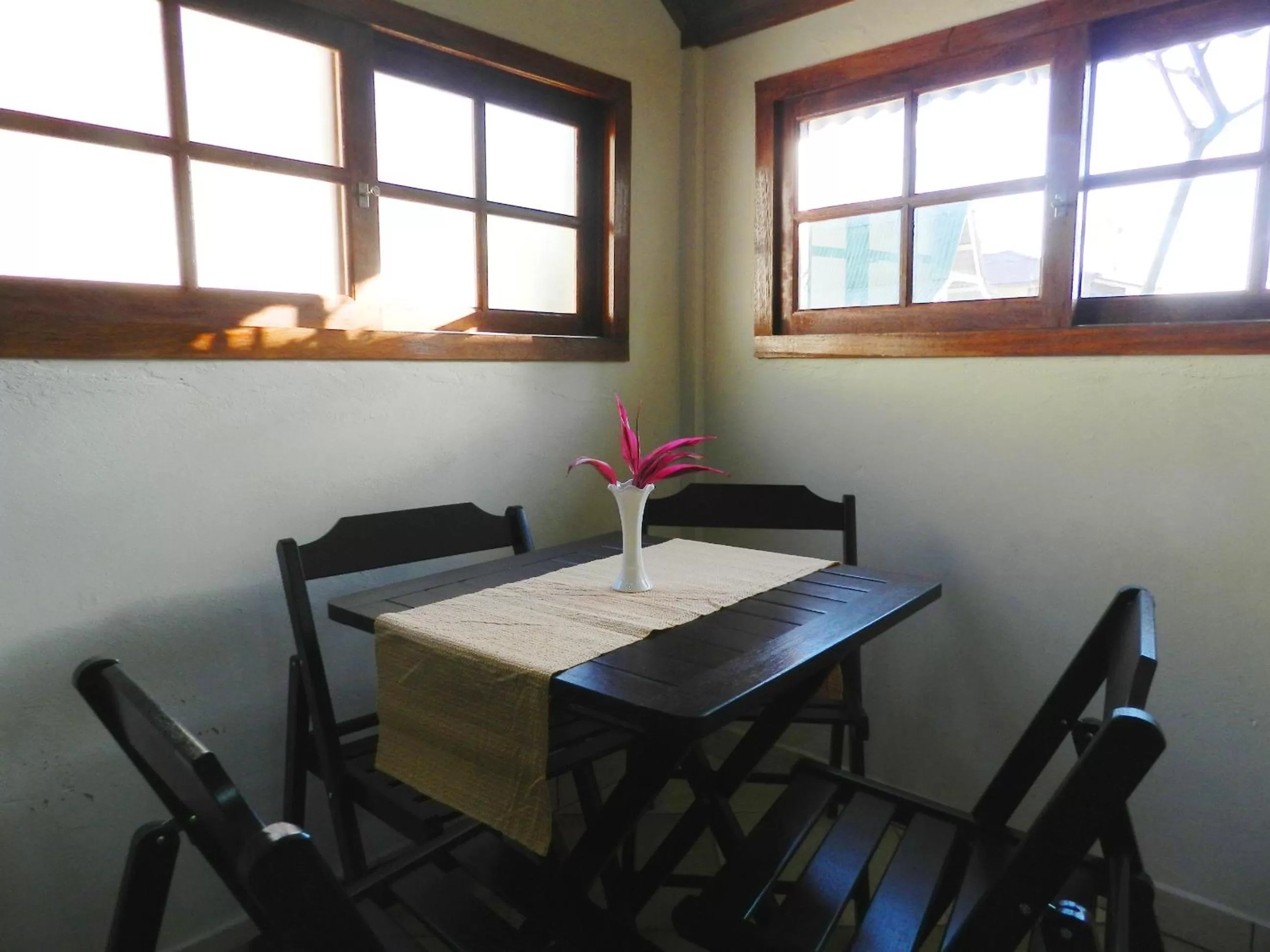 Restaurant/places to eat, Dining Area in Pousada Ilha da Magia