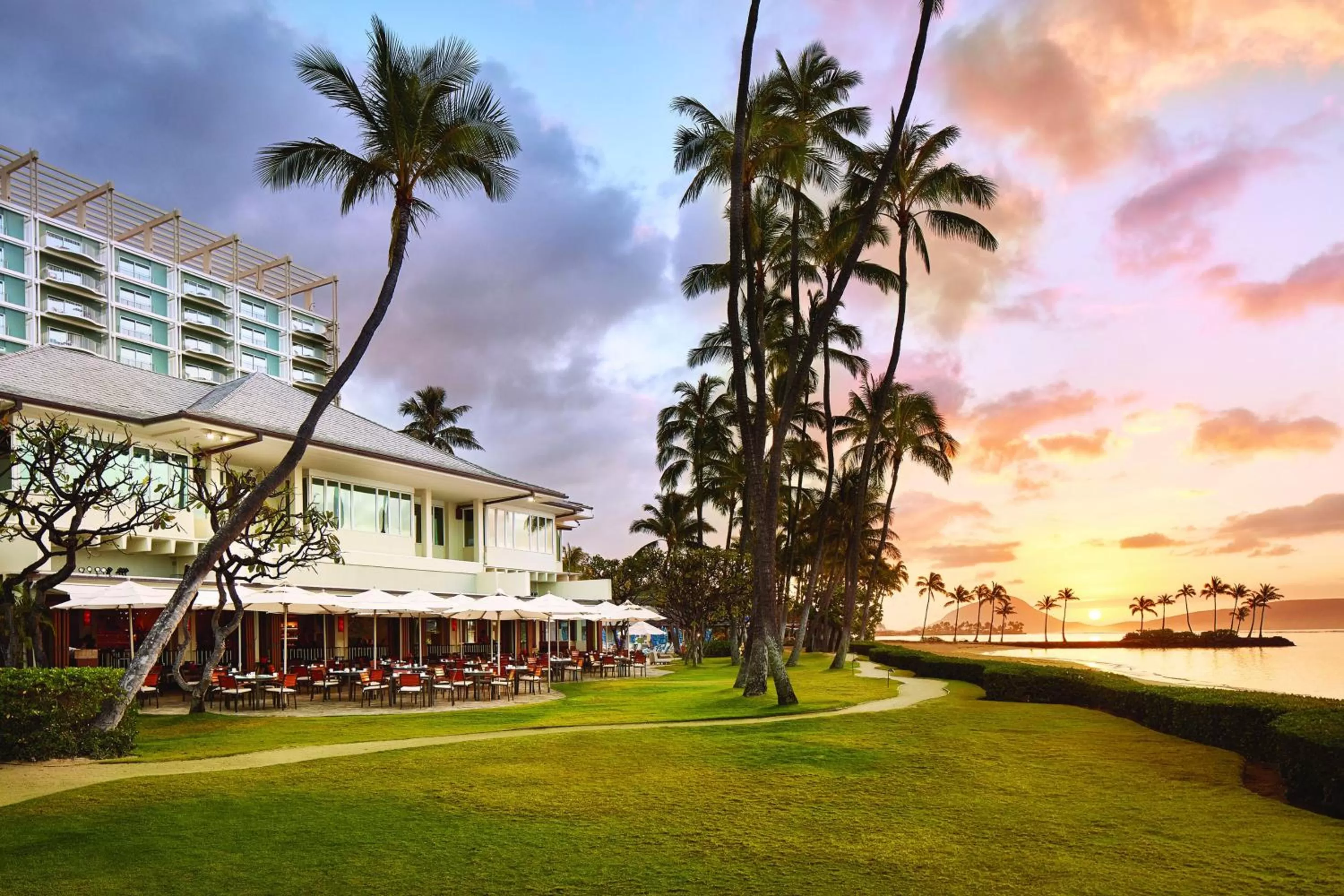 Restaurant/places to eat in The Kahala Hotel and Resort