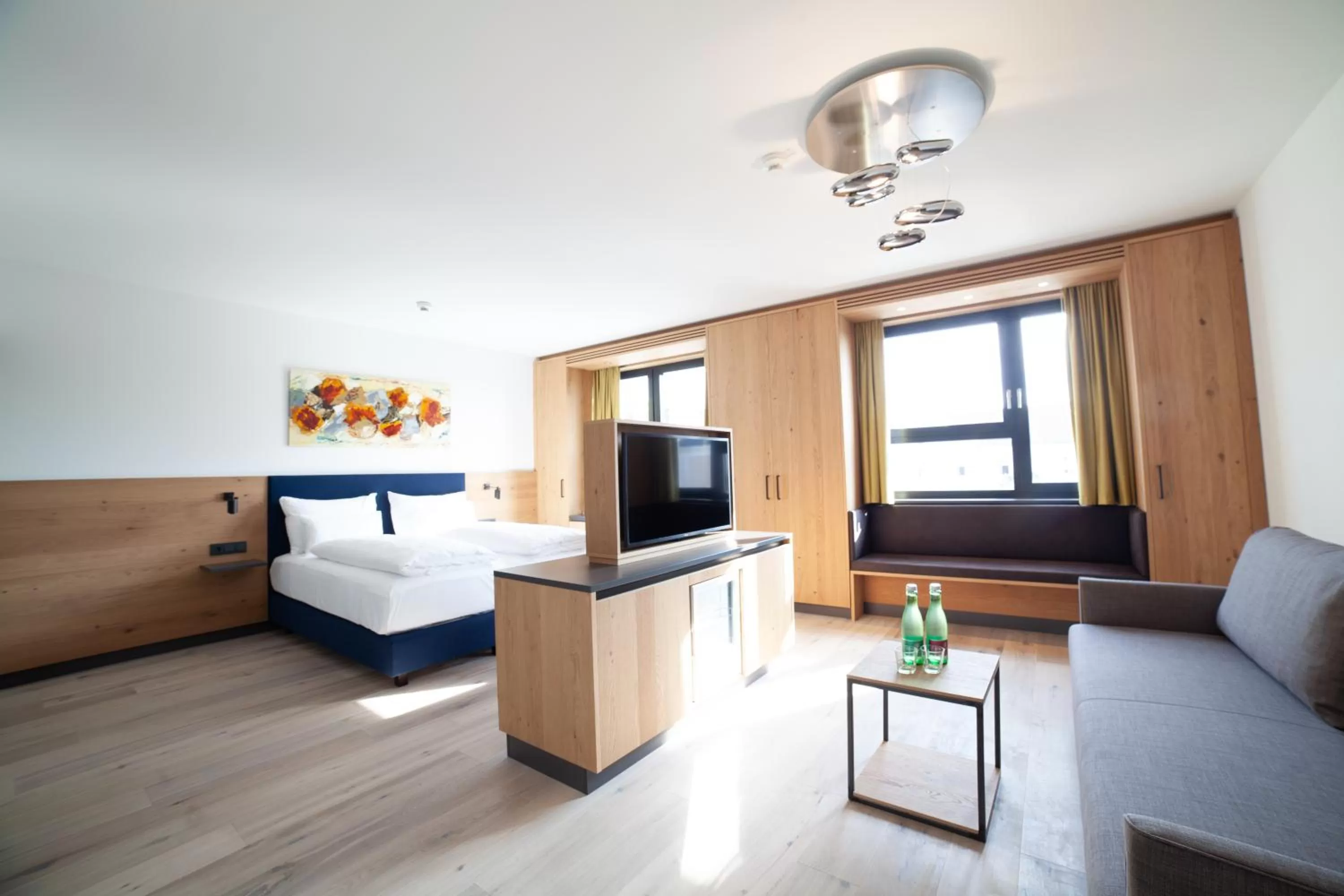 Communal lounge/ TV room, Bed in Best Western Hotel Tulln