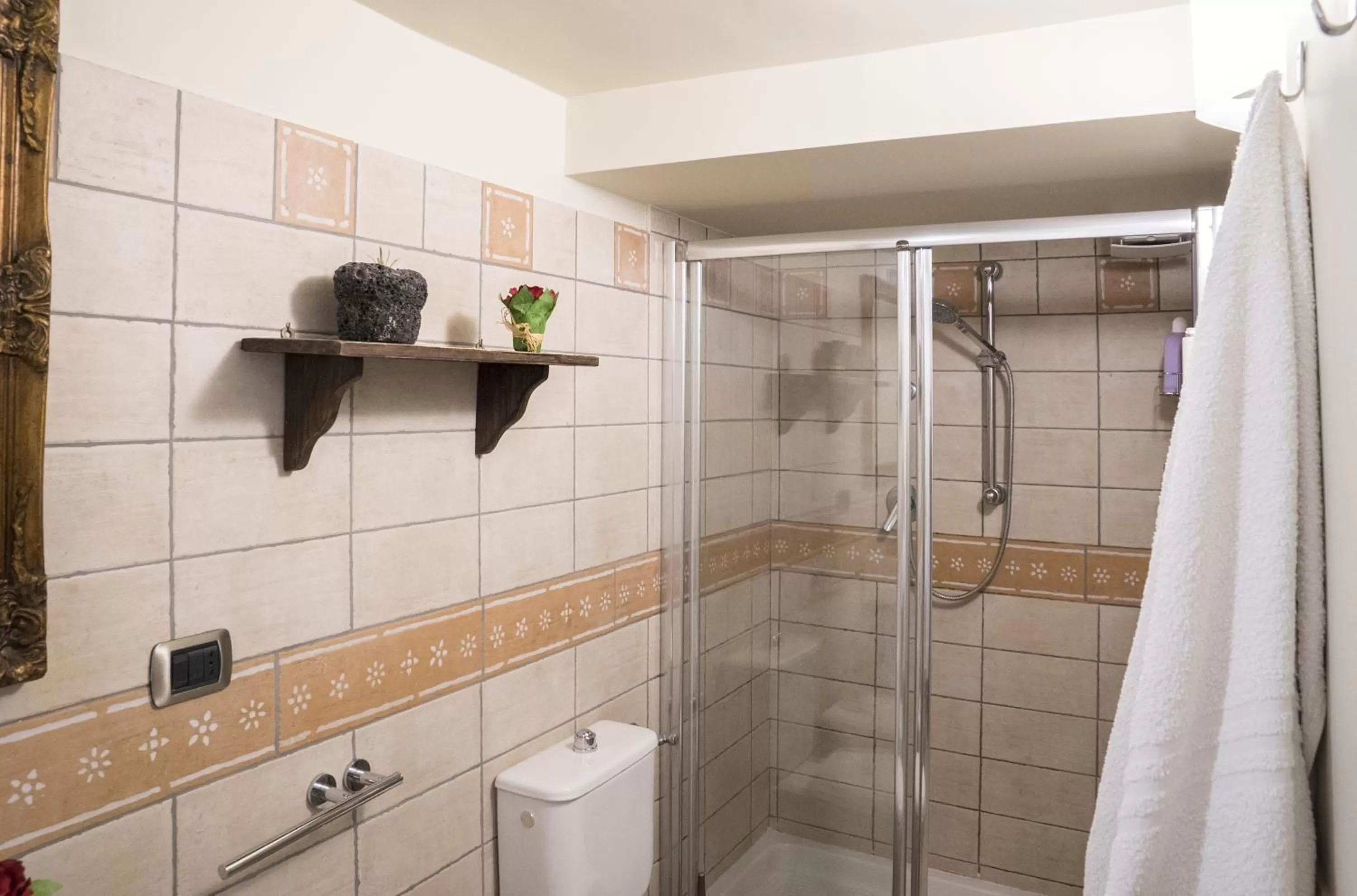 Bathroom in RossoCorallo B&B