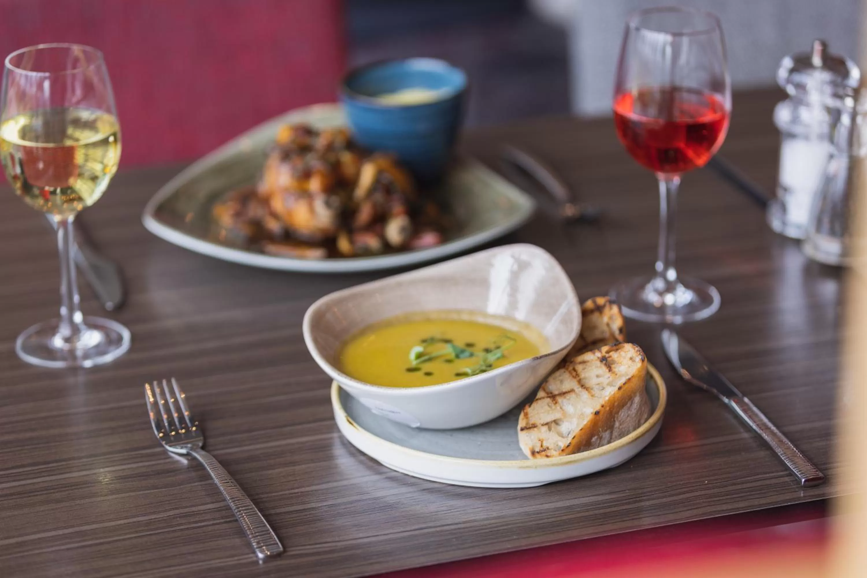 Food and drinks in Hilton Garden Inn Birmingham Airport Uk