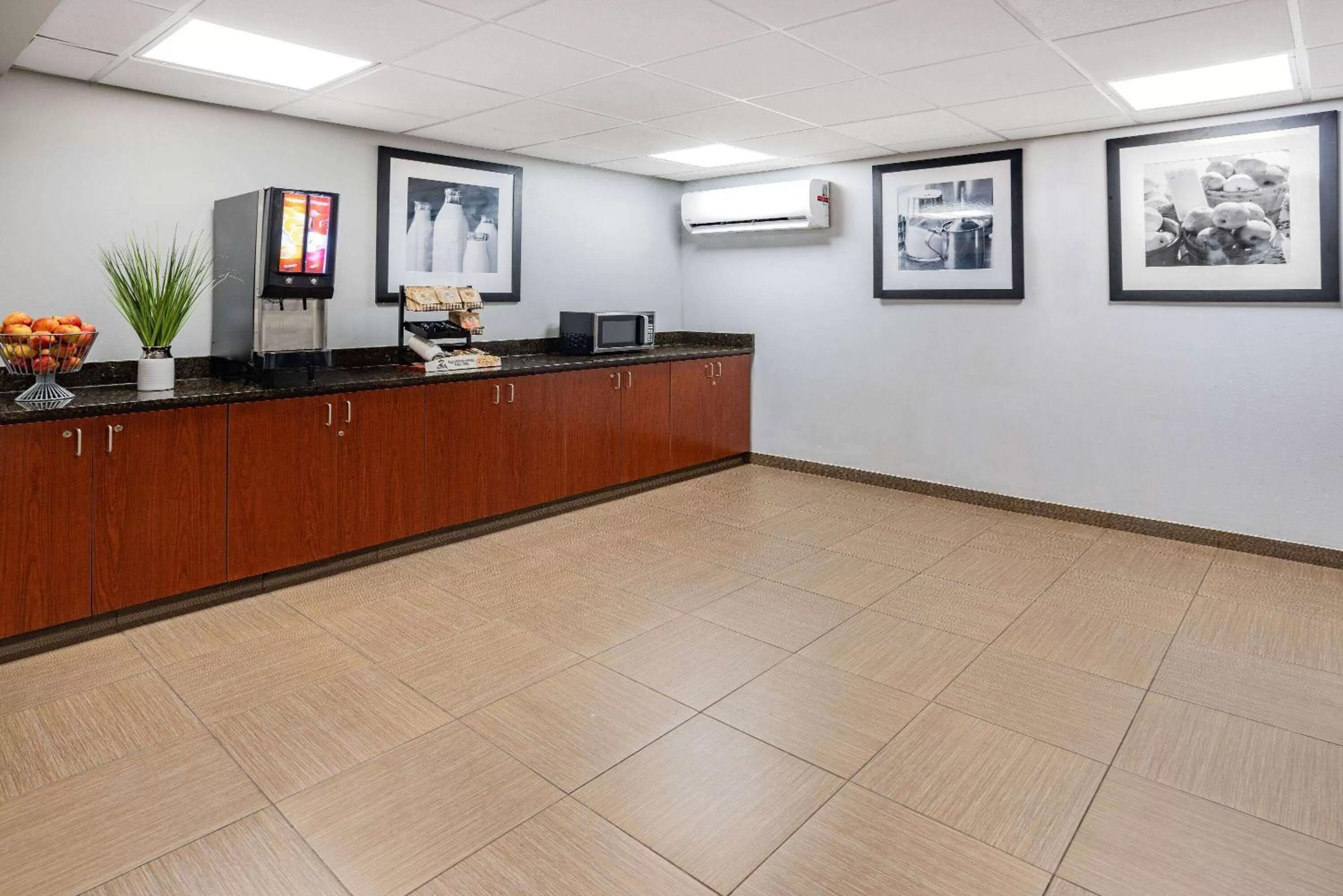 Breakfast in Super 8 by Wyndham Mount Laurel