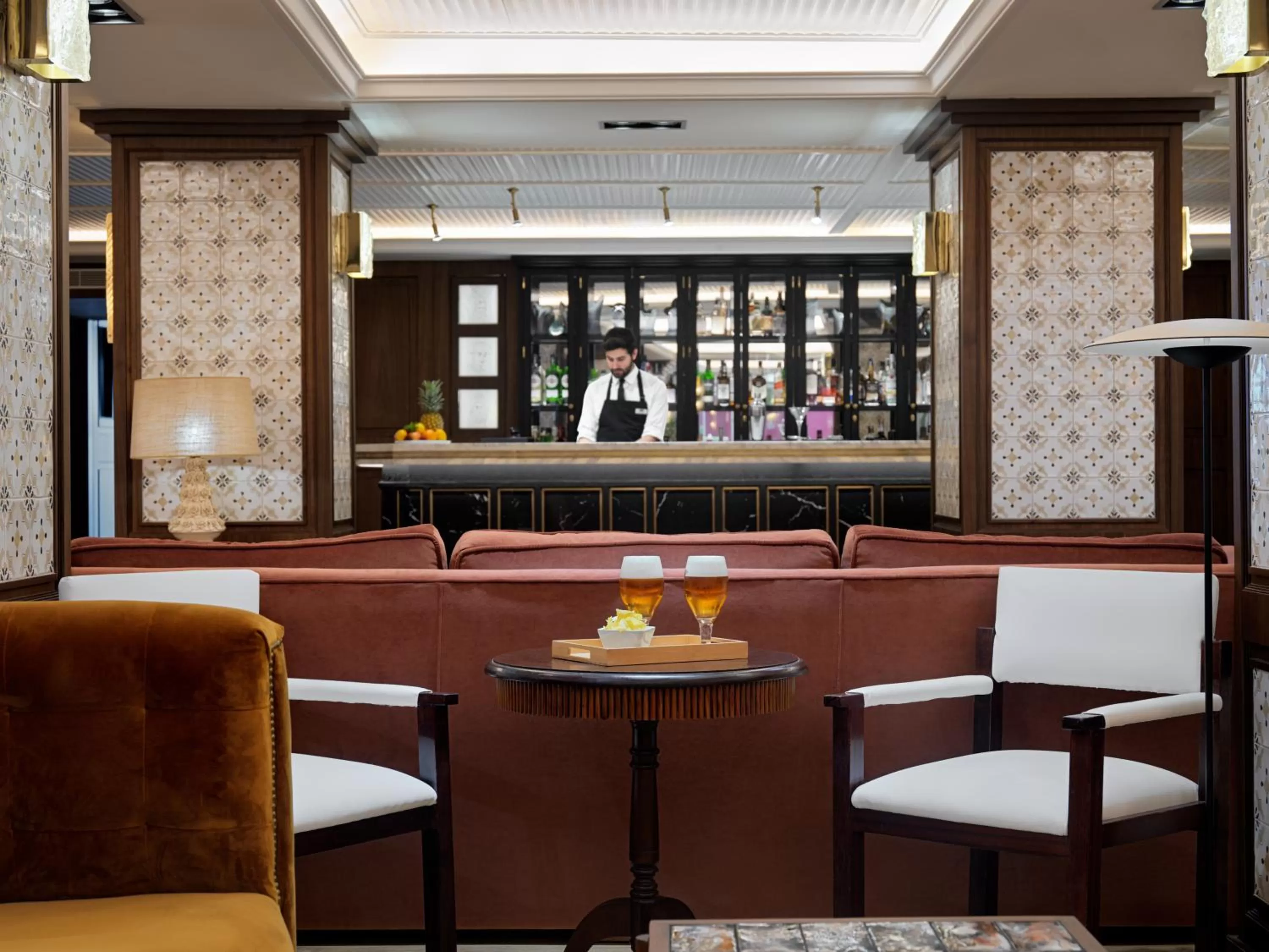 Lounge or bar in H10 Corregidor Boutique Hotel