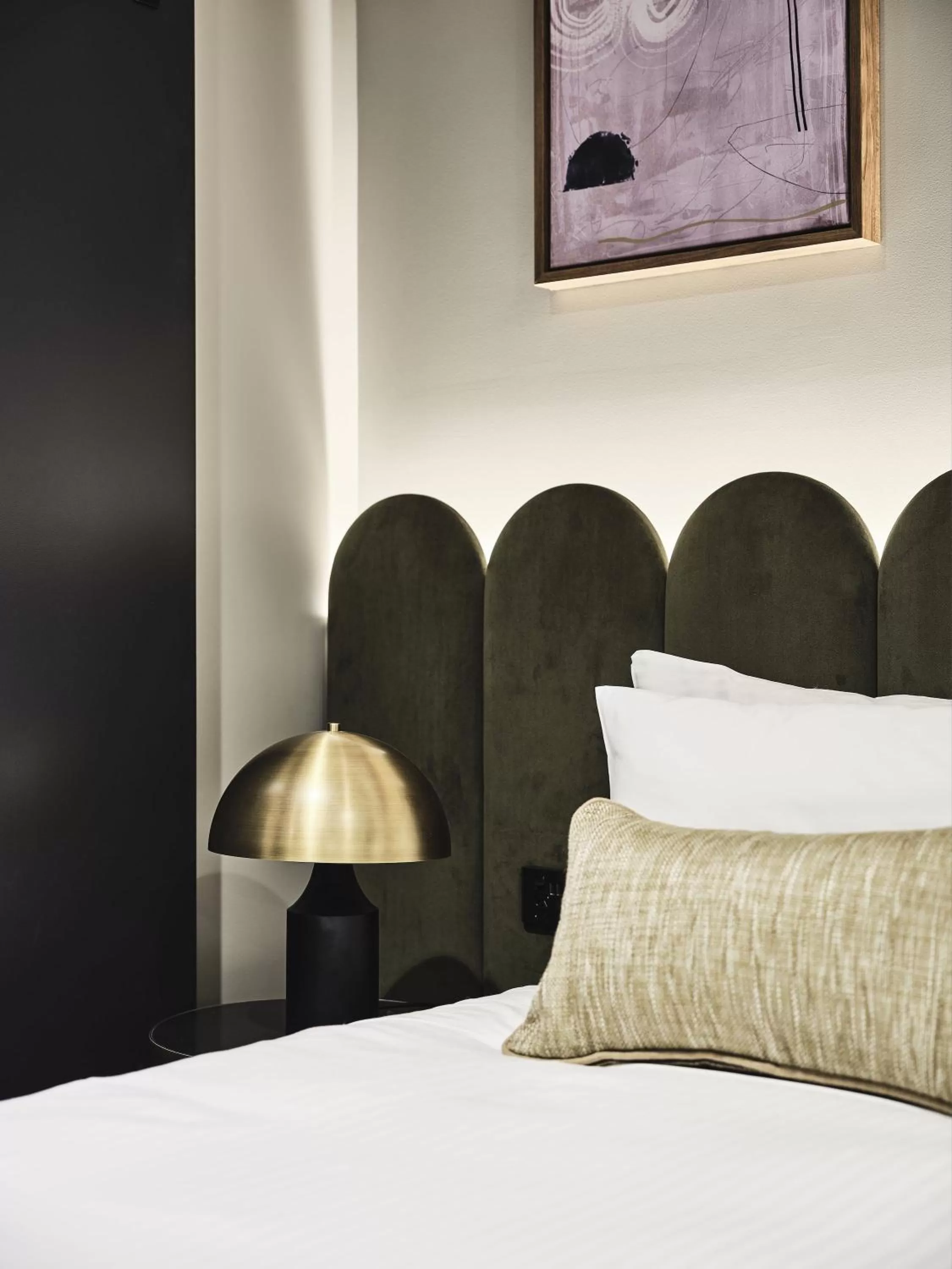 Bed in Melbourne City Apartment Hotel