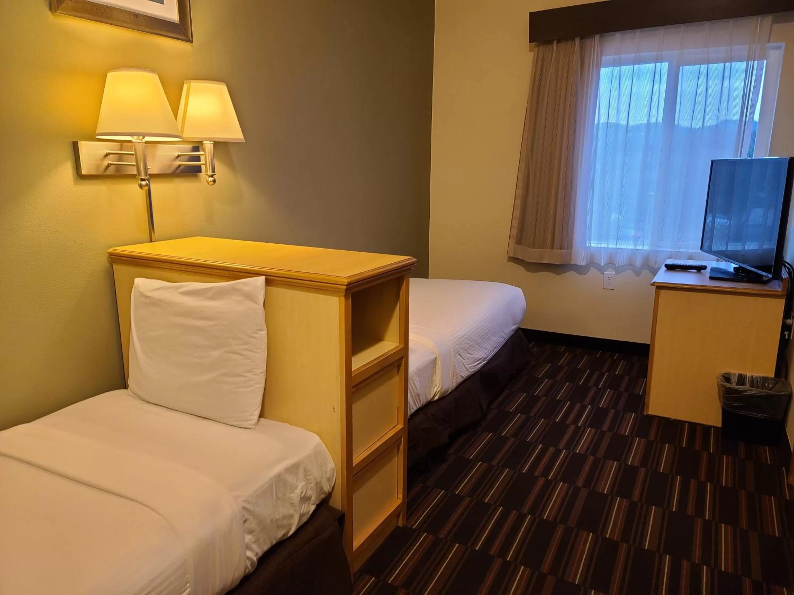 Bed in Inn at Wecoma