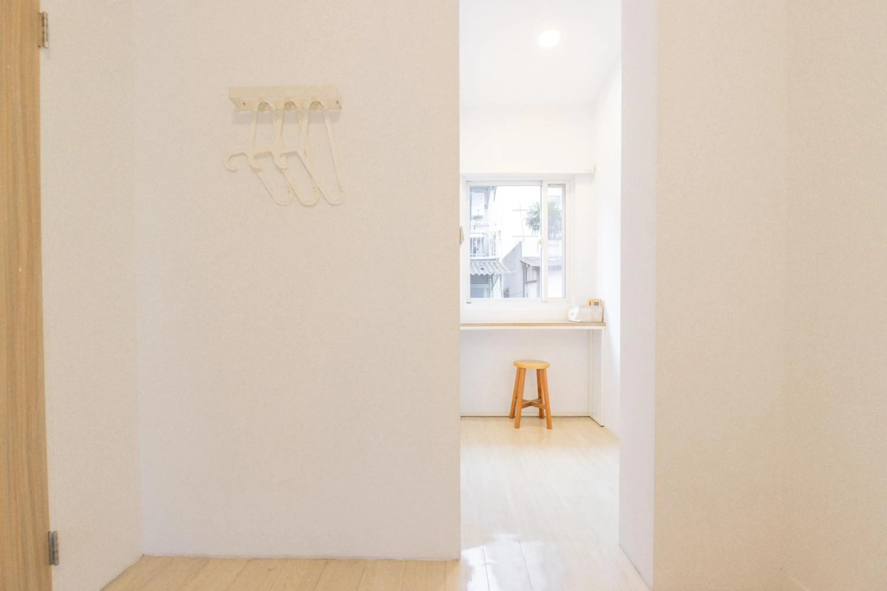 hair dresser in OwlStay Flip Flop Hostel - Garden