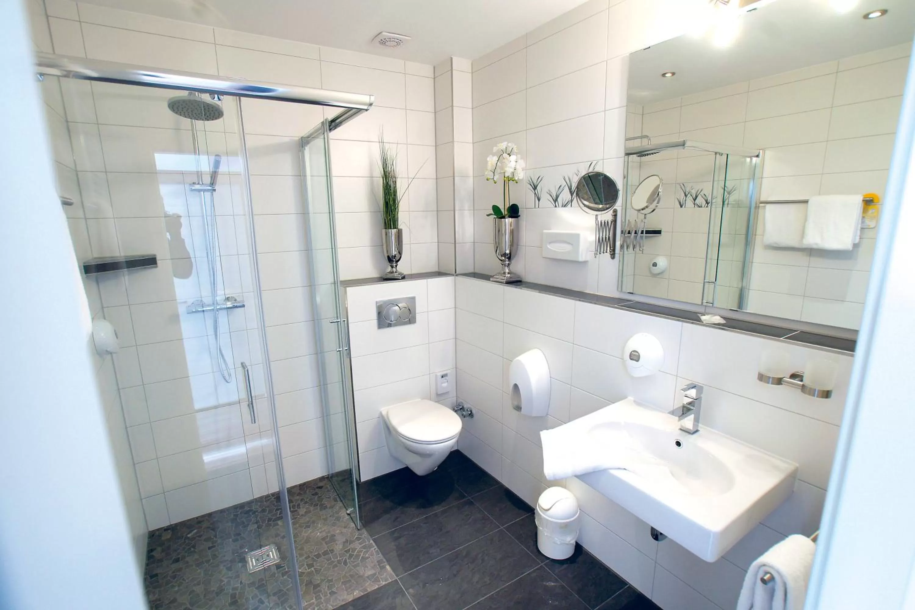 Bathroom in Hotel Deutsches Haus