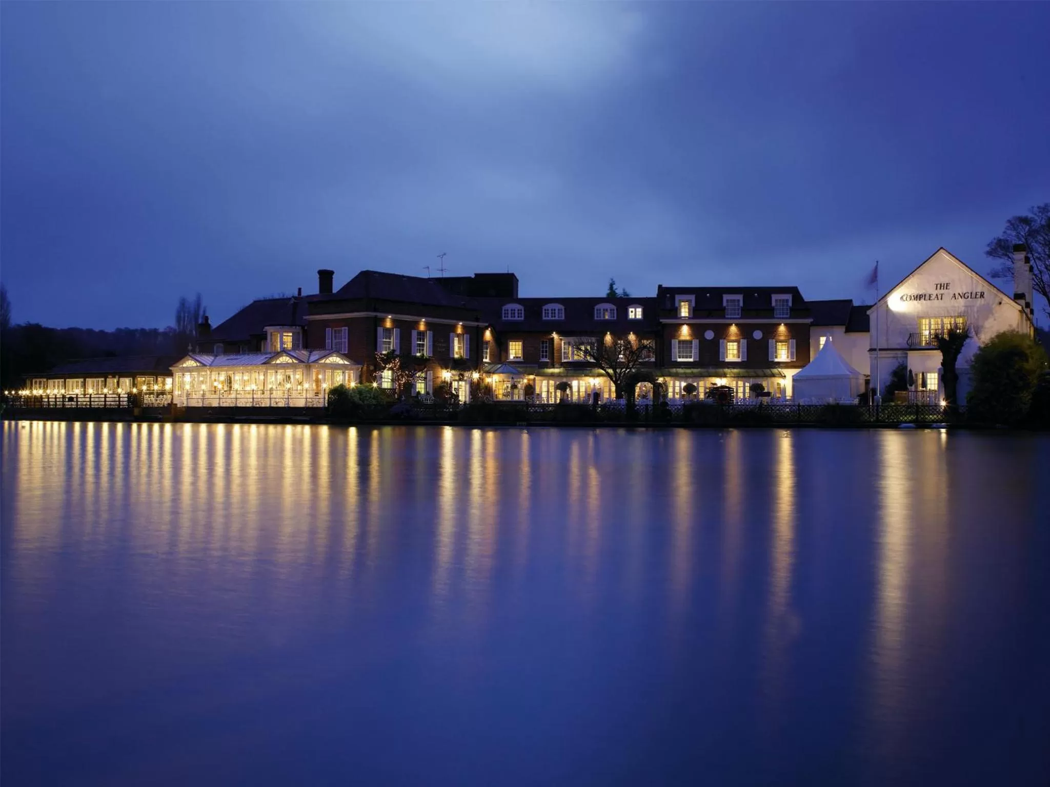 Facade/entrance in Macdonald Compleat Angler