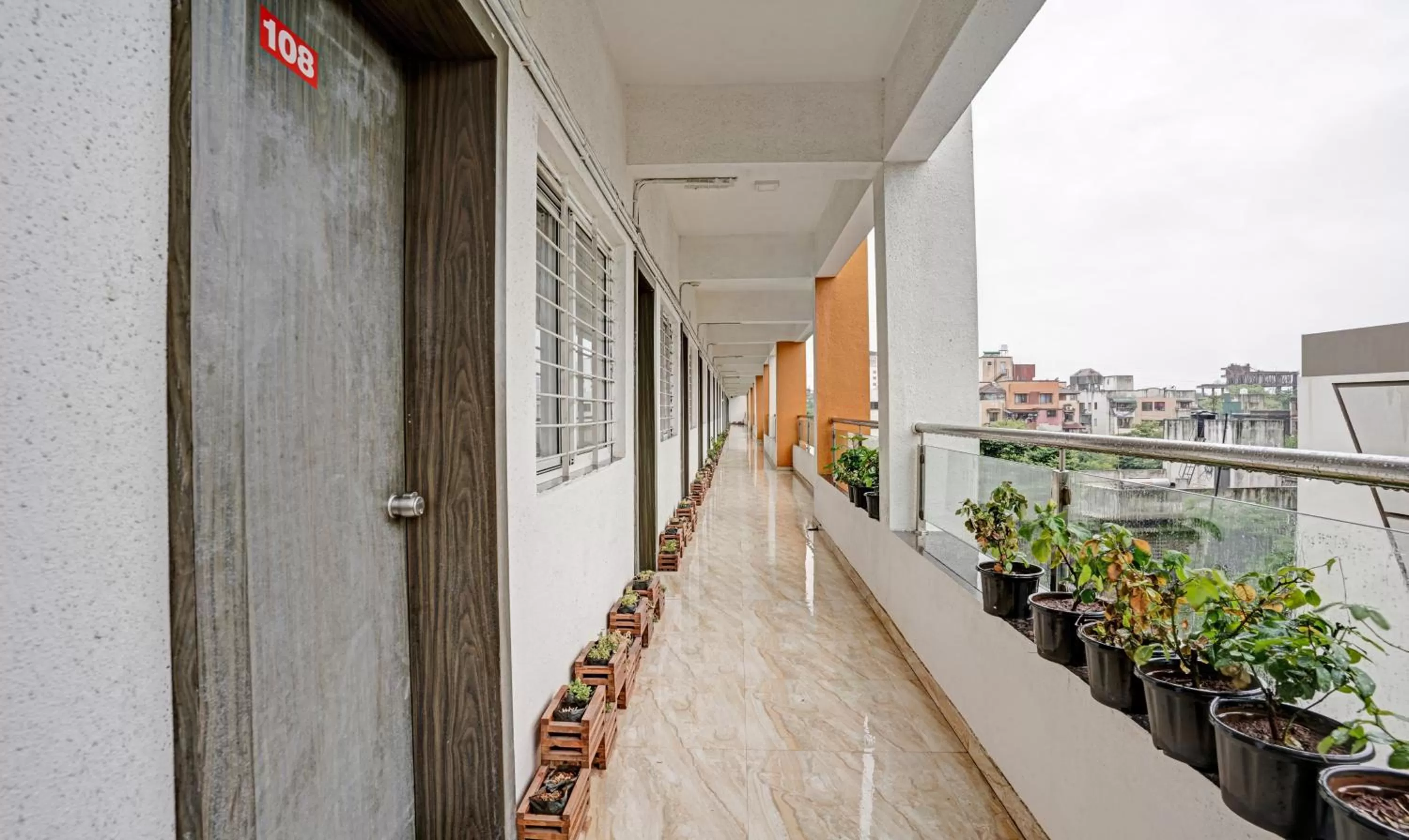 Balcony/Terrace in Itsy Hotels Flowers Park