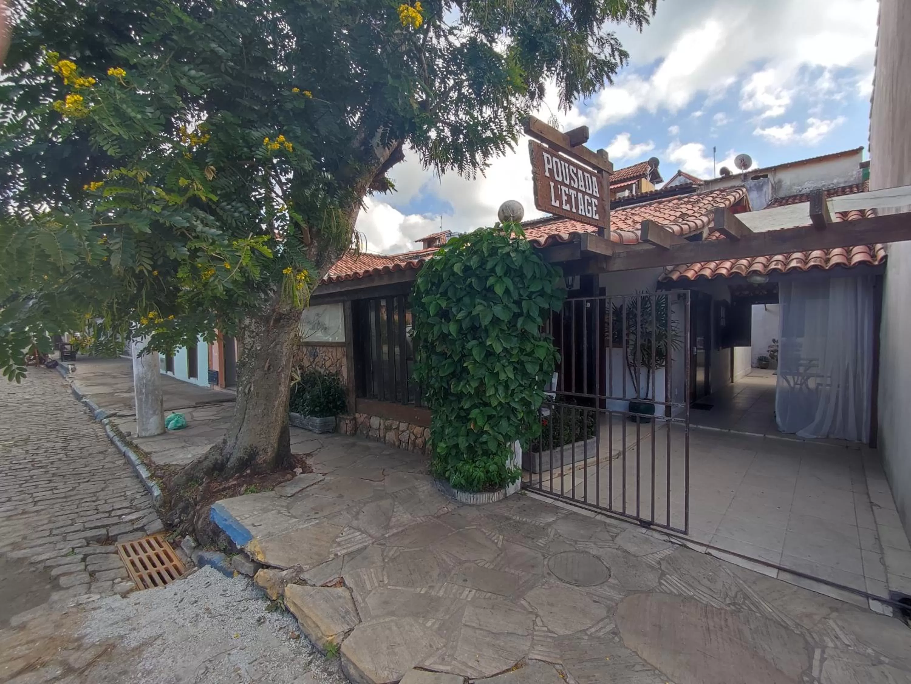 Facade/entrance in Pousada L'étage