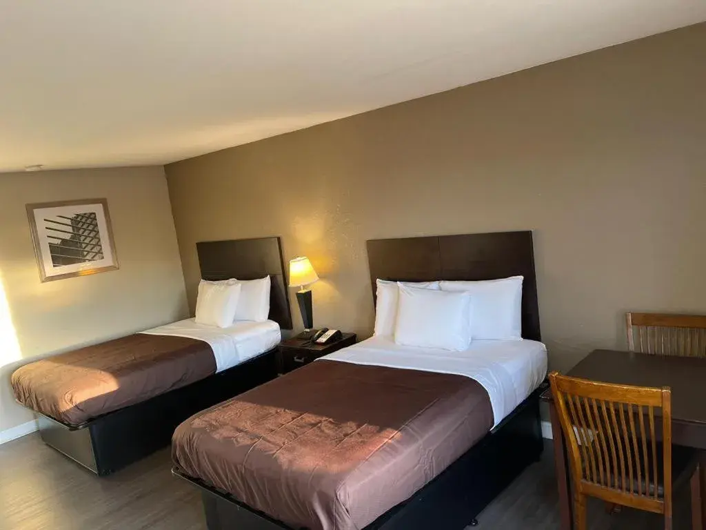 Double Room with Two Double Beds - Accessible/Non Smoking in Suburban Studios Columbia - Harbison Double Room with Two Double Beds - Accessible/Non Smoking in Suburban Studios Columbia - Harbison