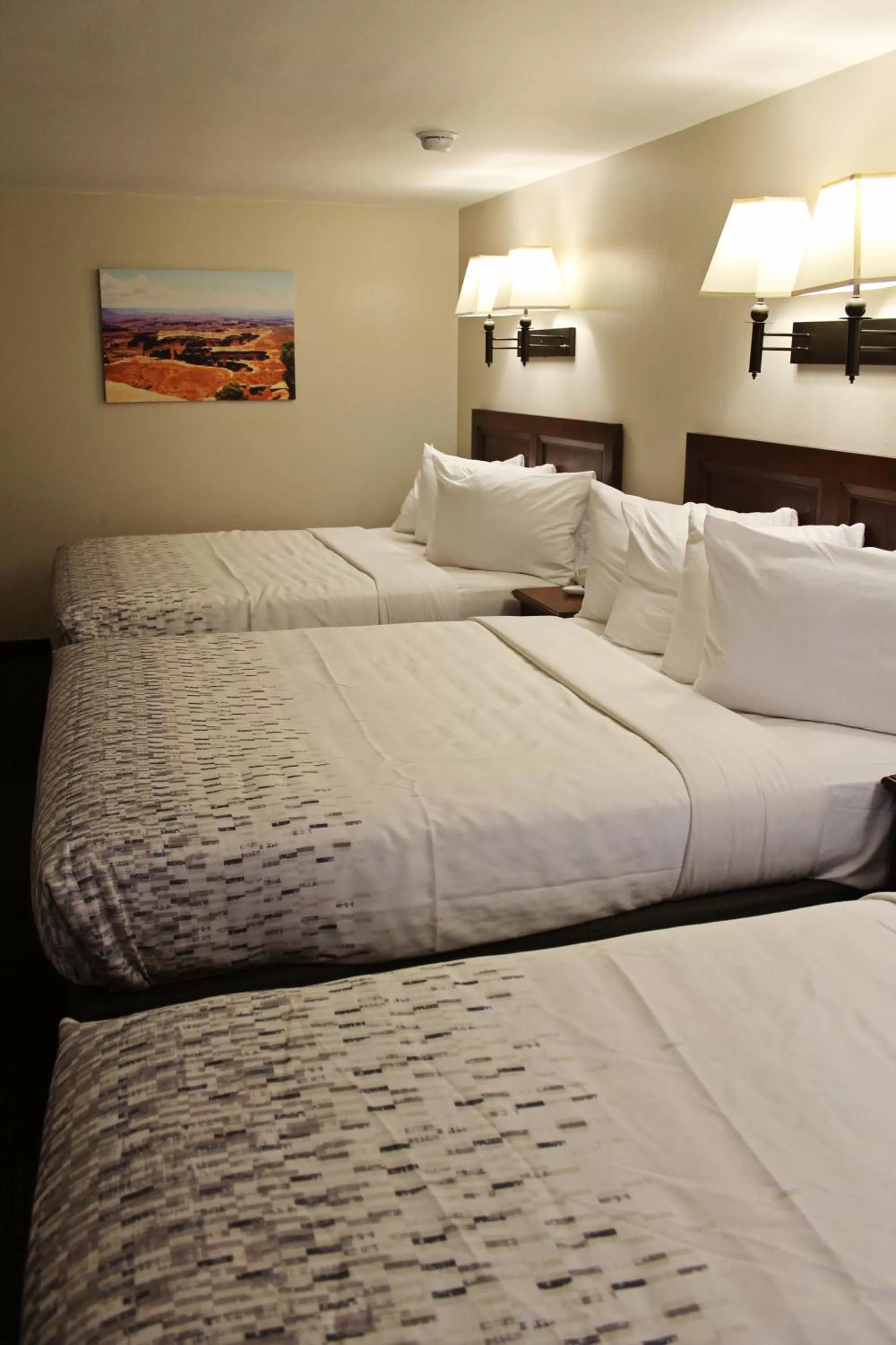 Bedroom, Bed in Bowen Motel