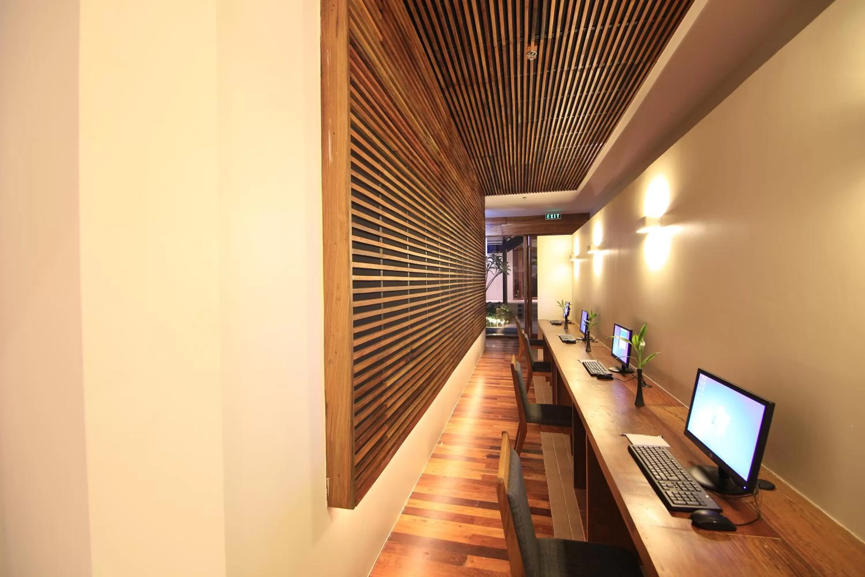 Business facilities in Somadevi Residence