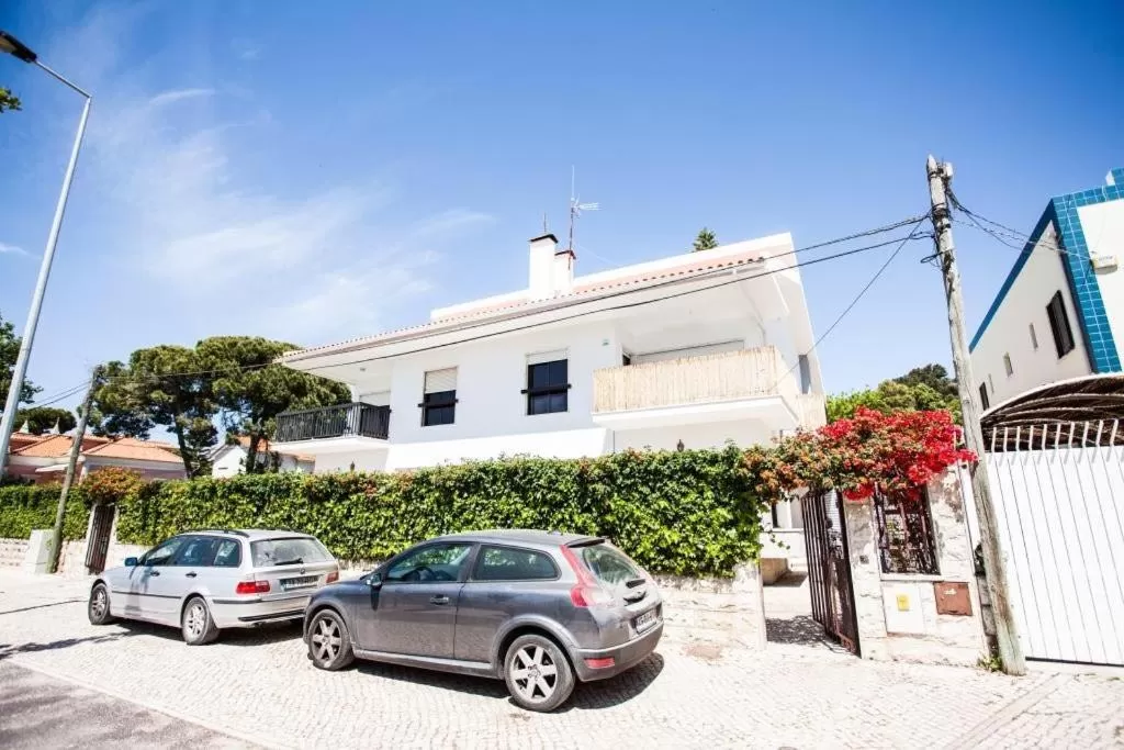 Property building in Lisbon Surf Villa