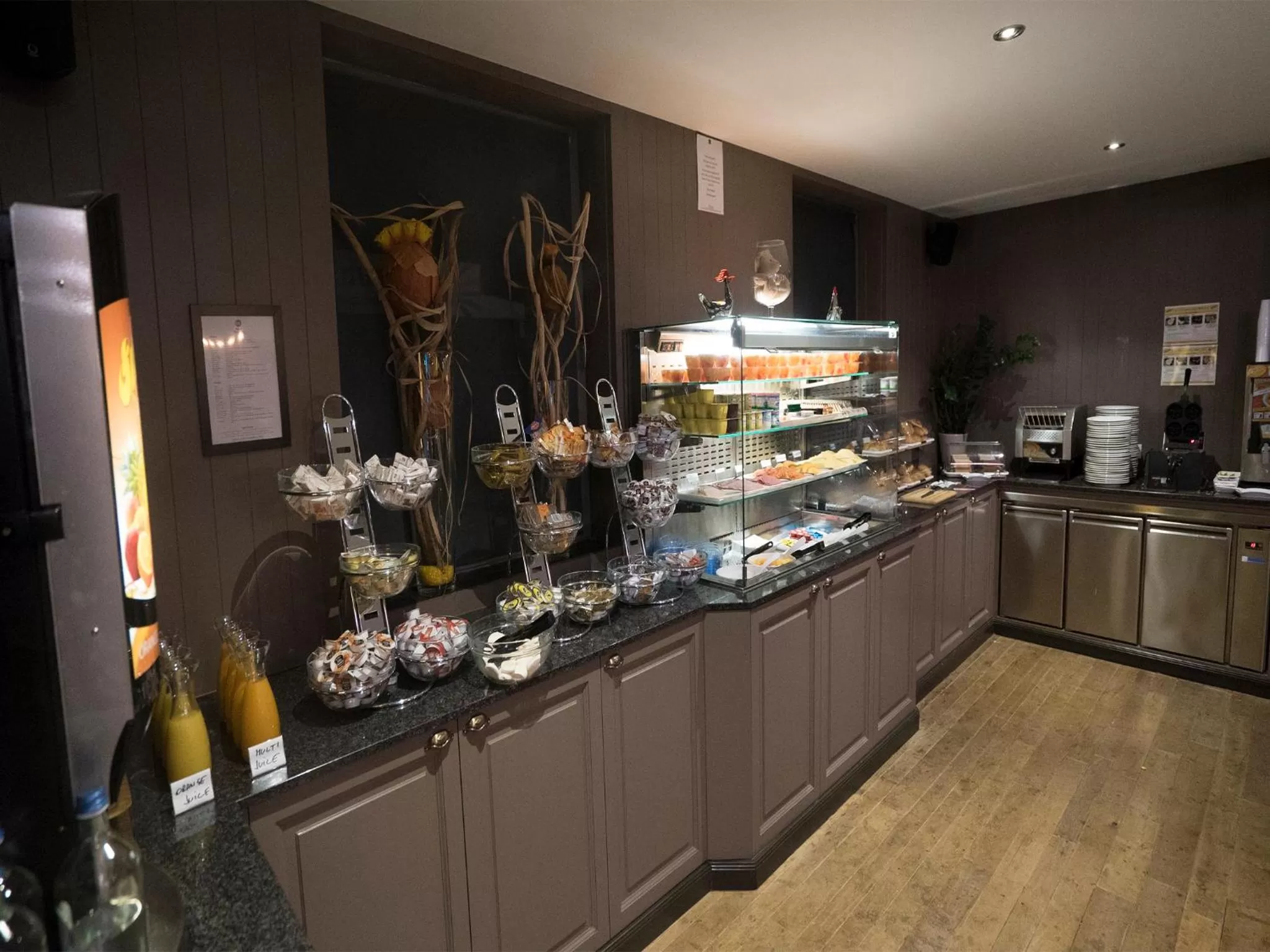 Buffet breakfast in Hotel Orchidee