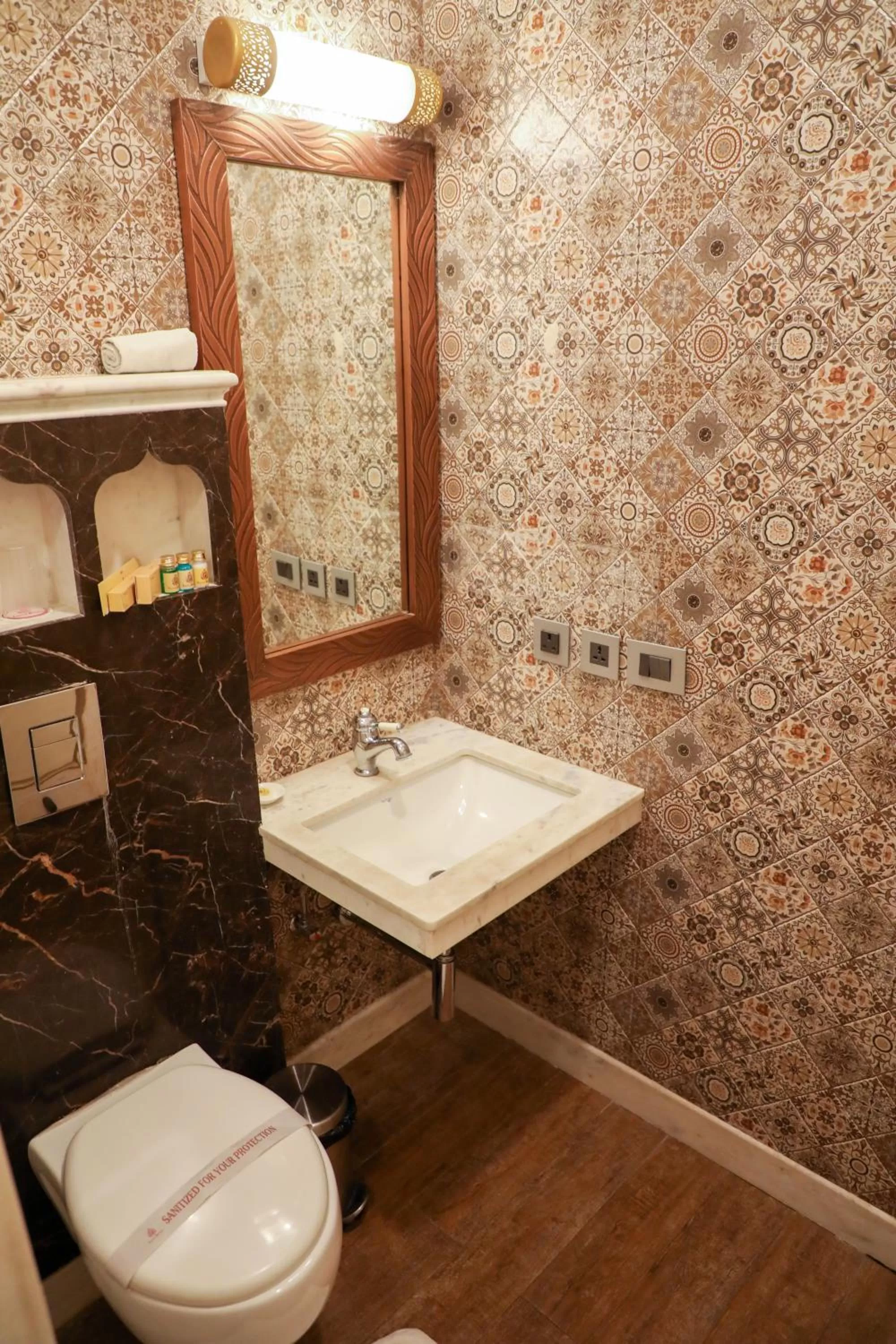 Bathroom in Laxmi Palace Heritage Boutique Hotel