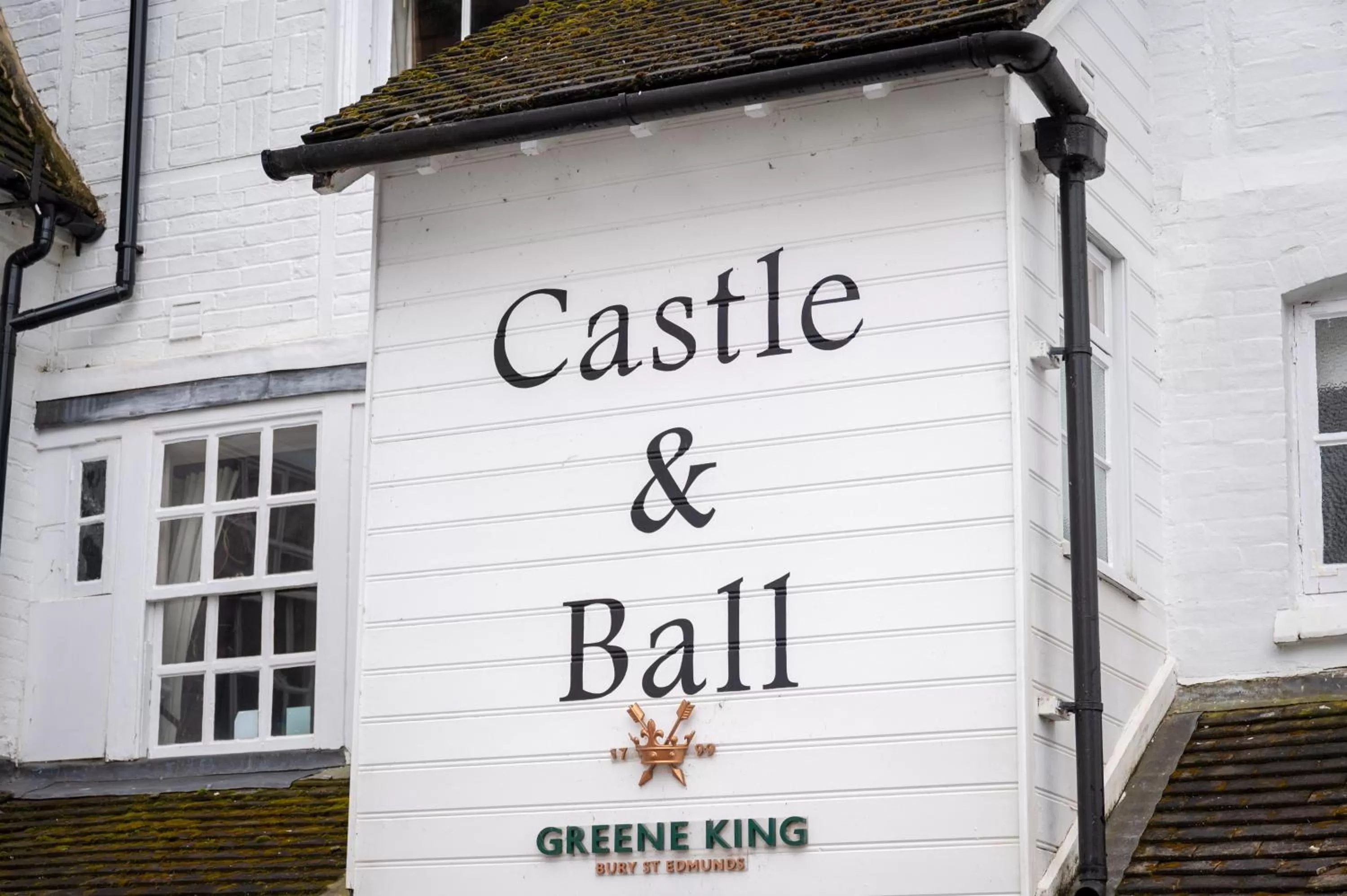 Logo/Certificate/Sign in Castle and Ball by Greene King Inns