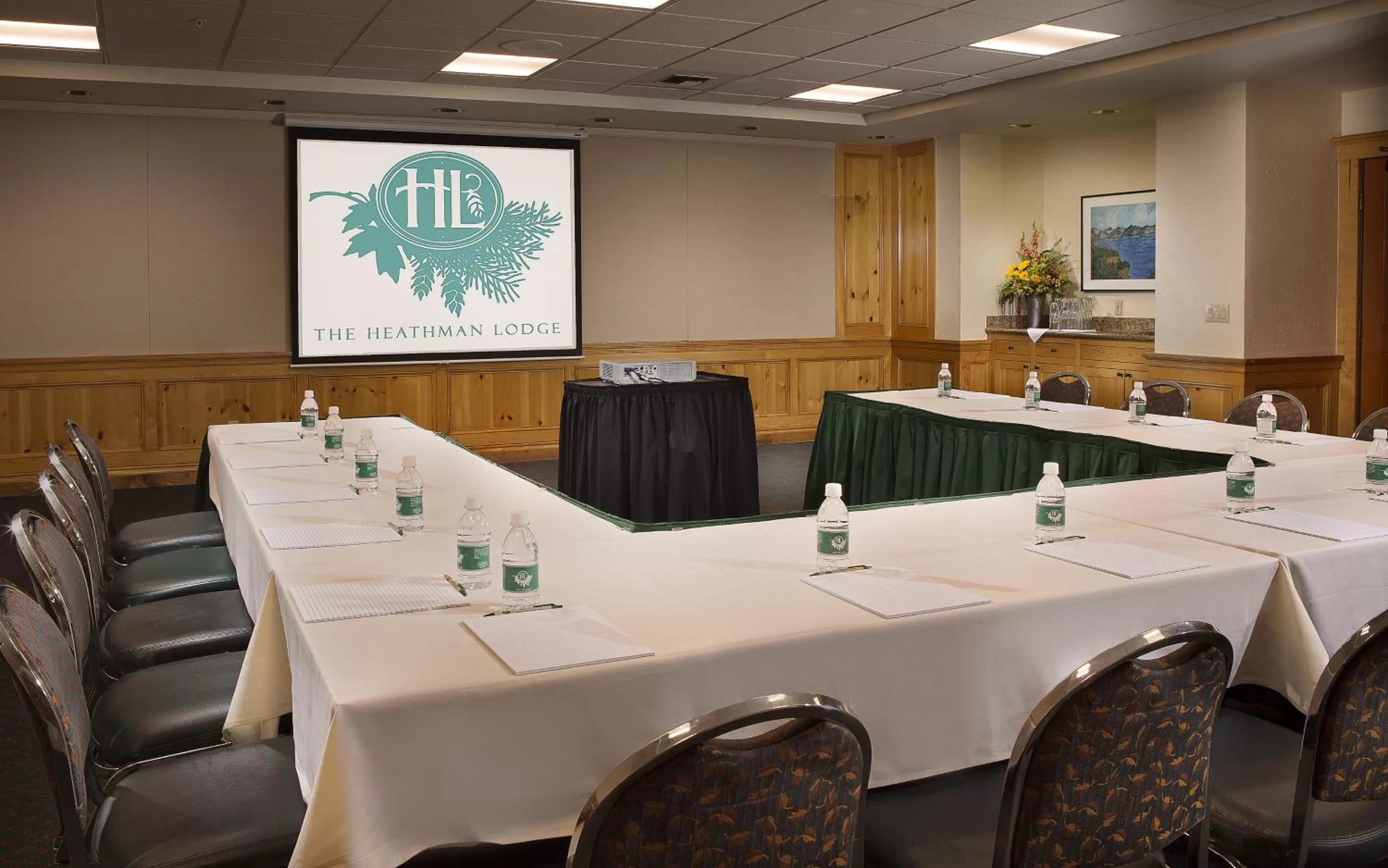 Banquet/Function facilities in Heathman Lodge