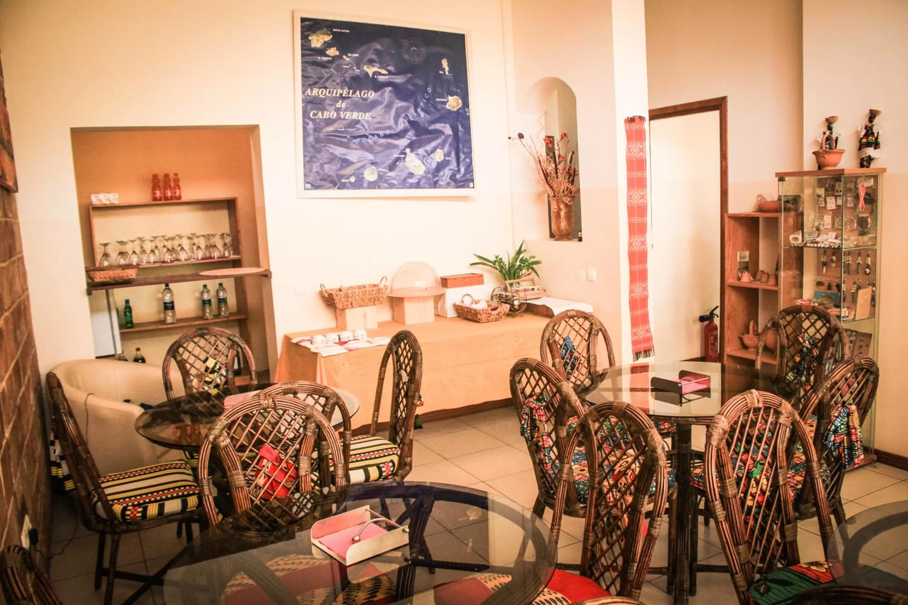 Restaurant/places to eat in Atlantic Maio Hotel