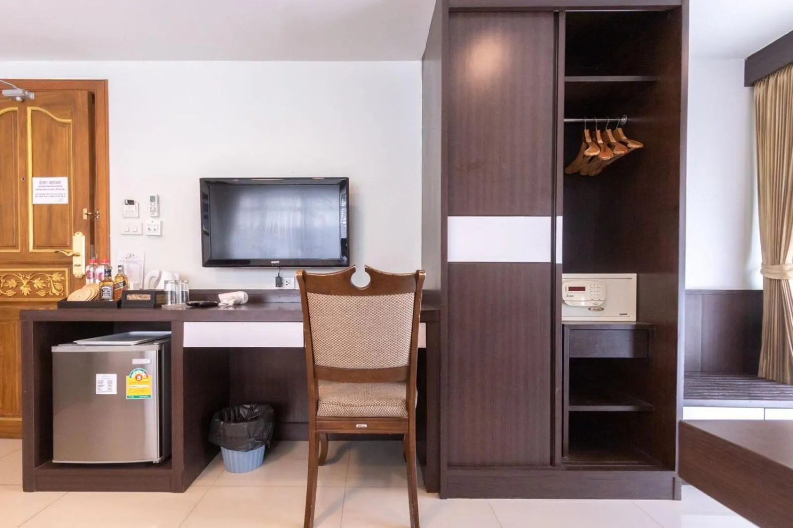 Gusto Pratunam Hotel