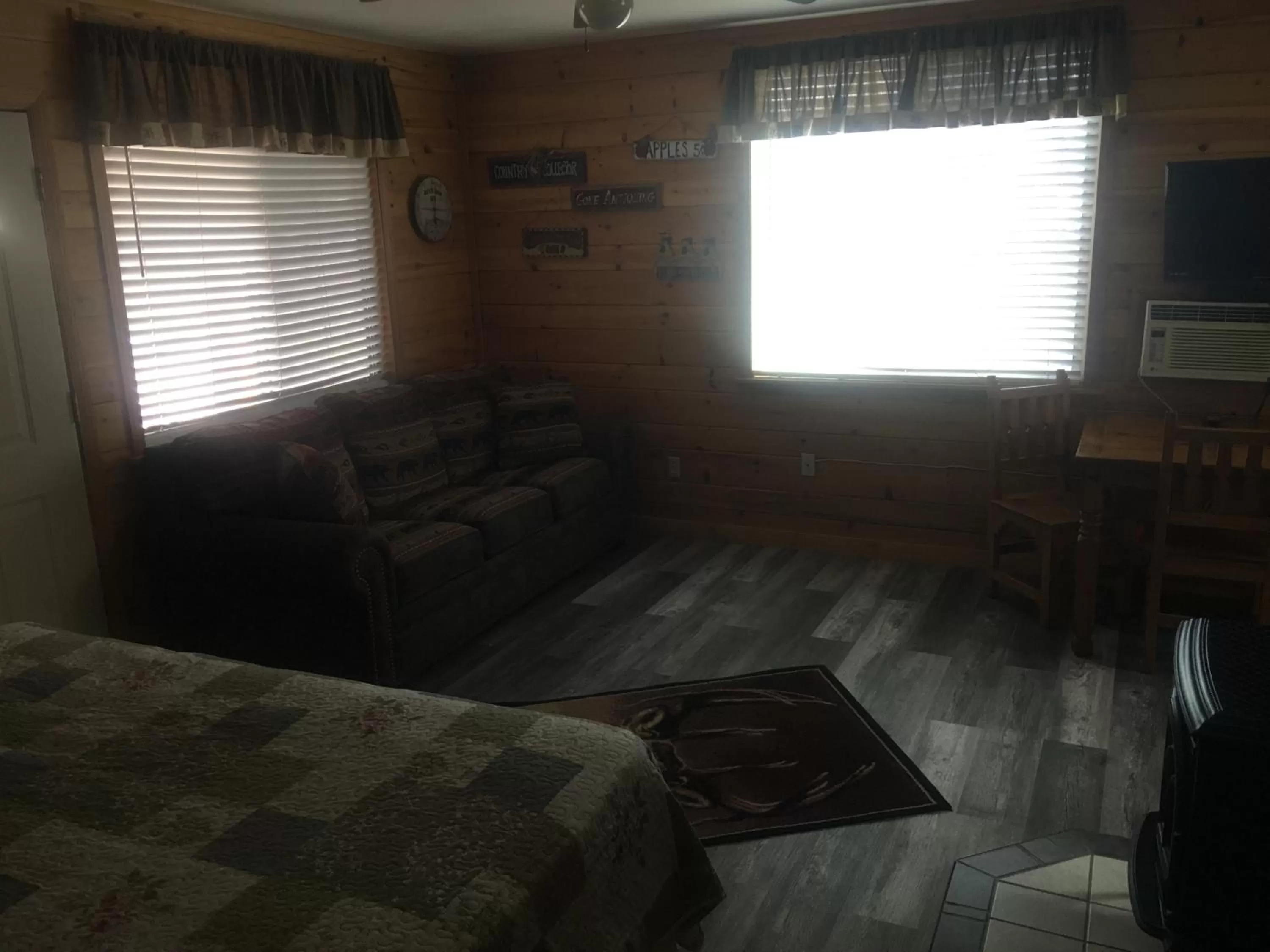 Seating Area in Rainbows End Fishing Resort