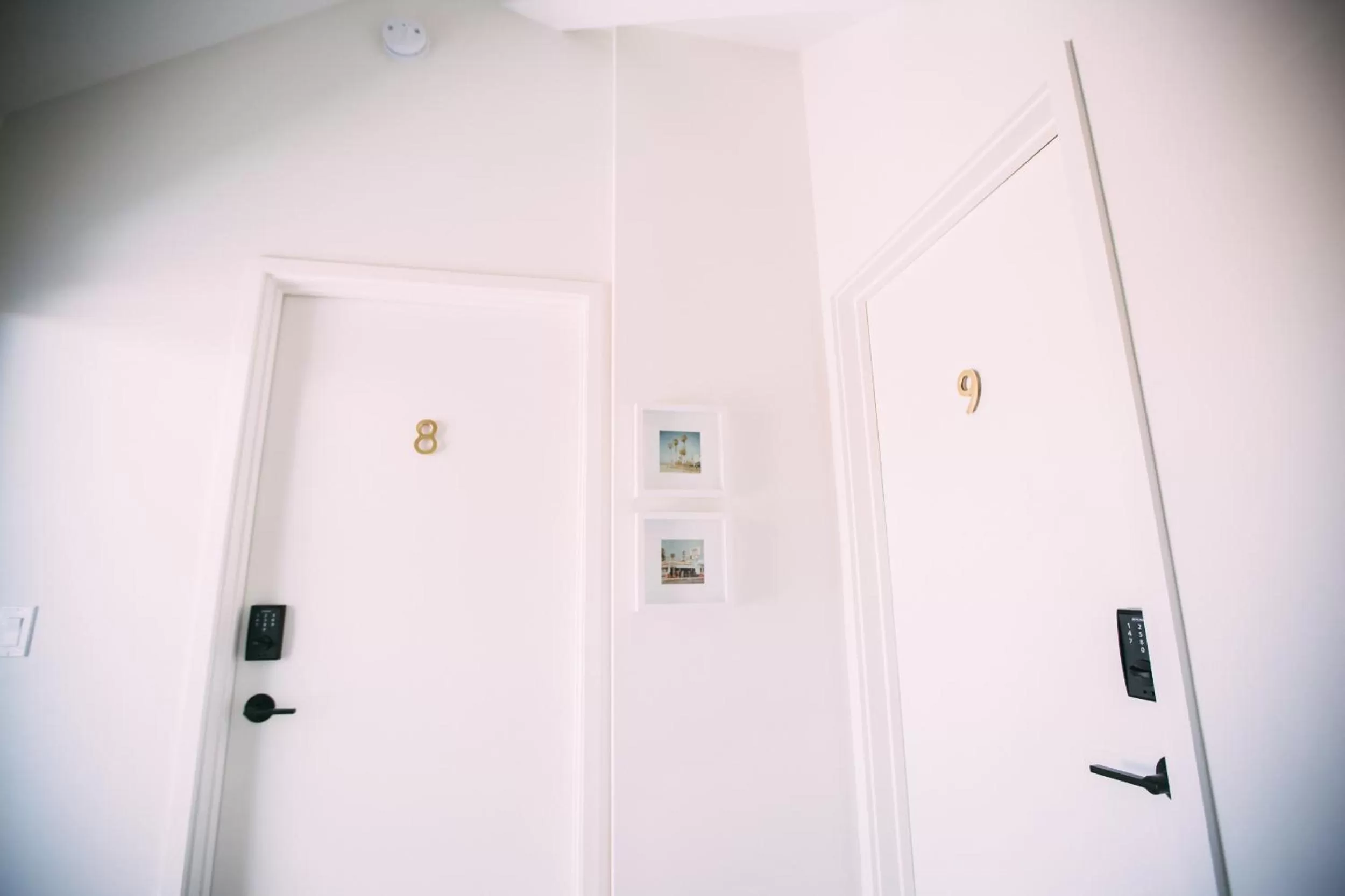 Facade/entrance in Noon on Sunset Hill