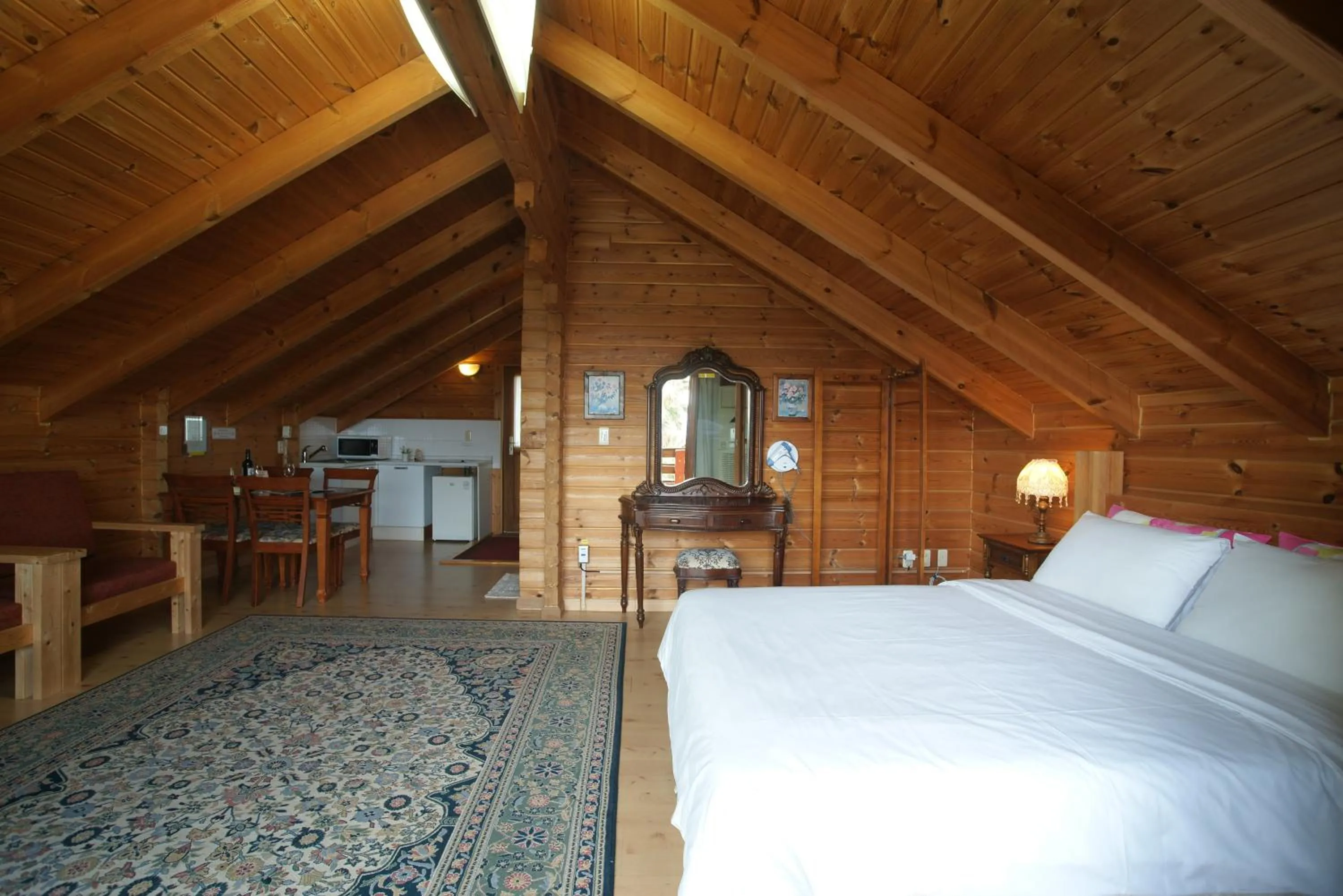 Shower, Bed in Sunny Day Jeju