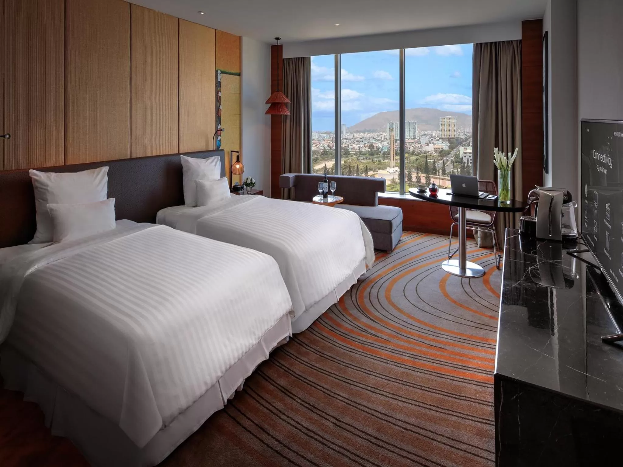 Photo of the whole room, Bed in Pullman Vung Tau