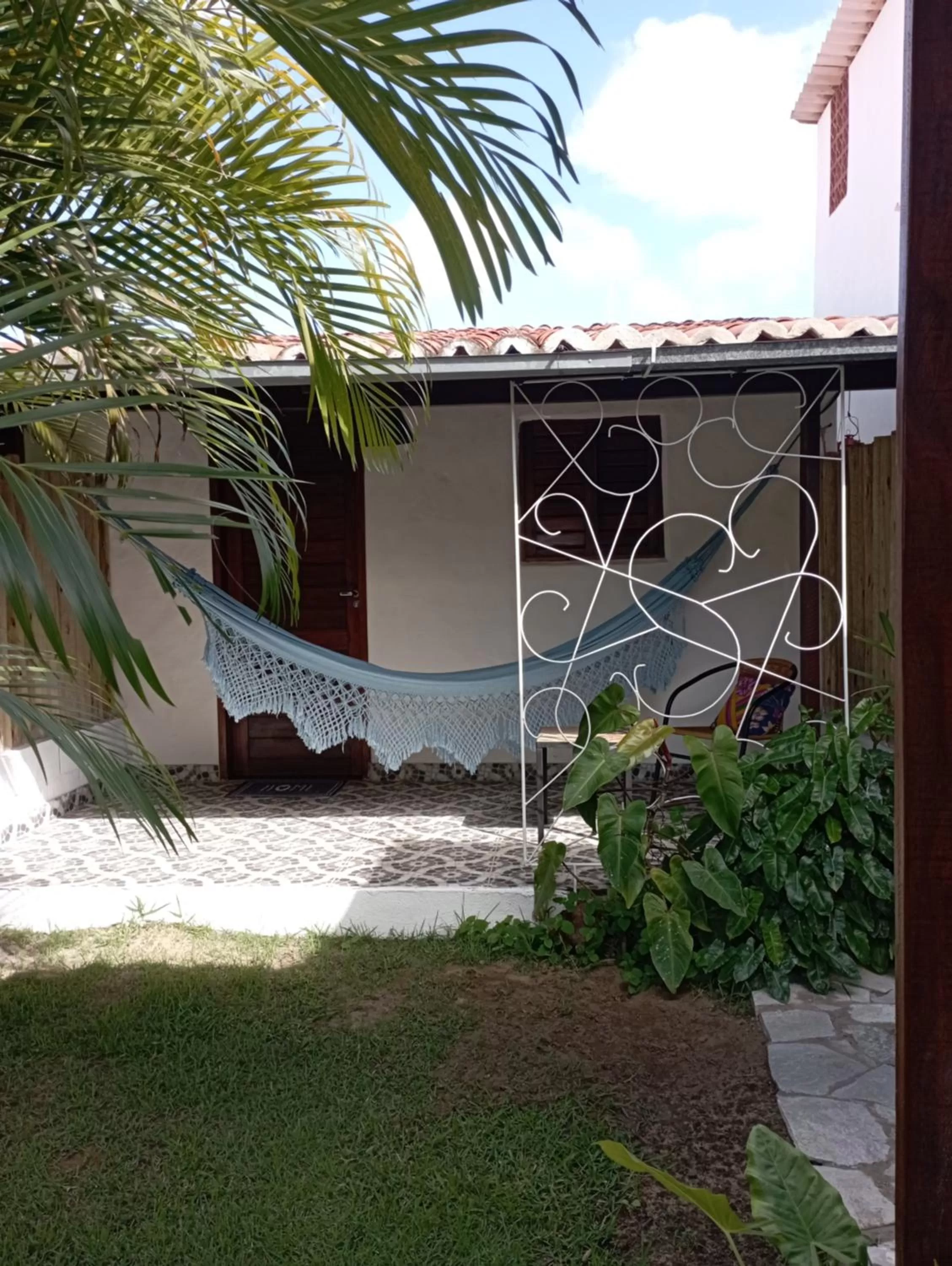 Patio, Property Building in Pousada Casa Do Cocotier