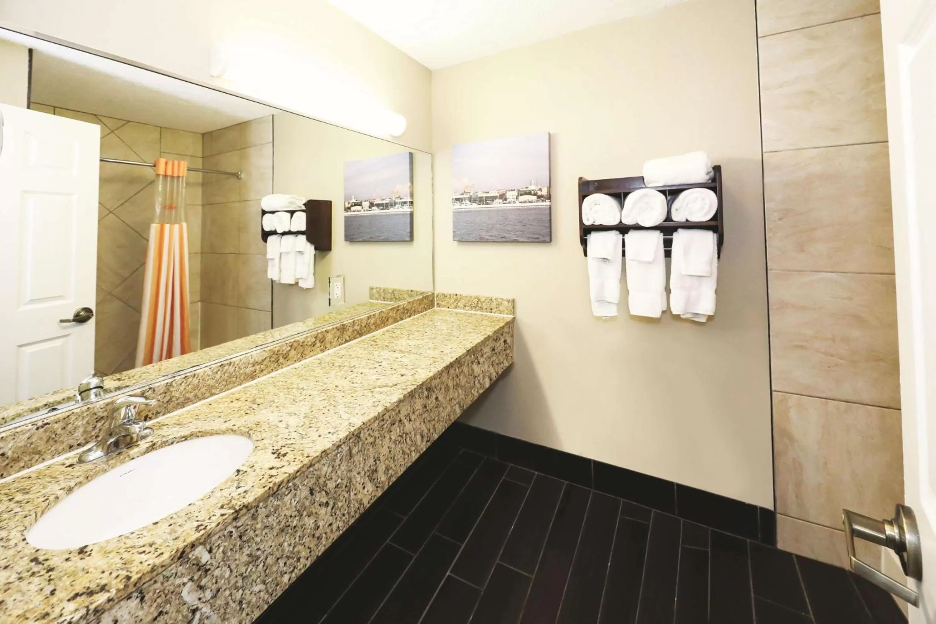 Photo of the whole room in La Quinta Inn by Wyndham Sandusky near Cedar Point