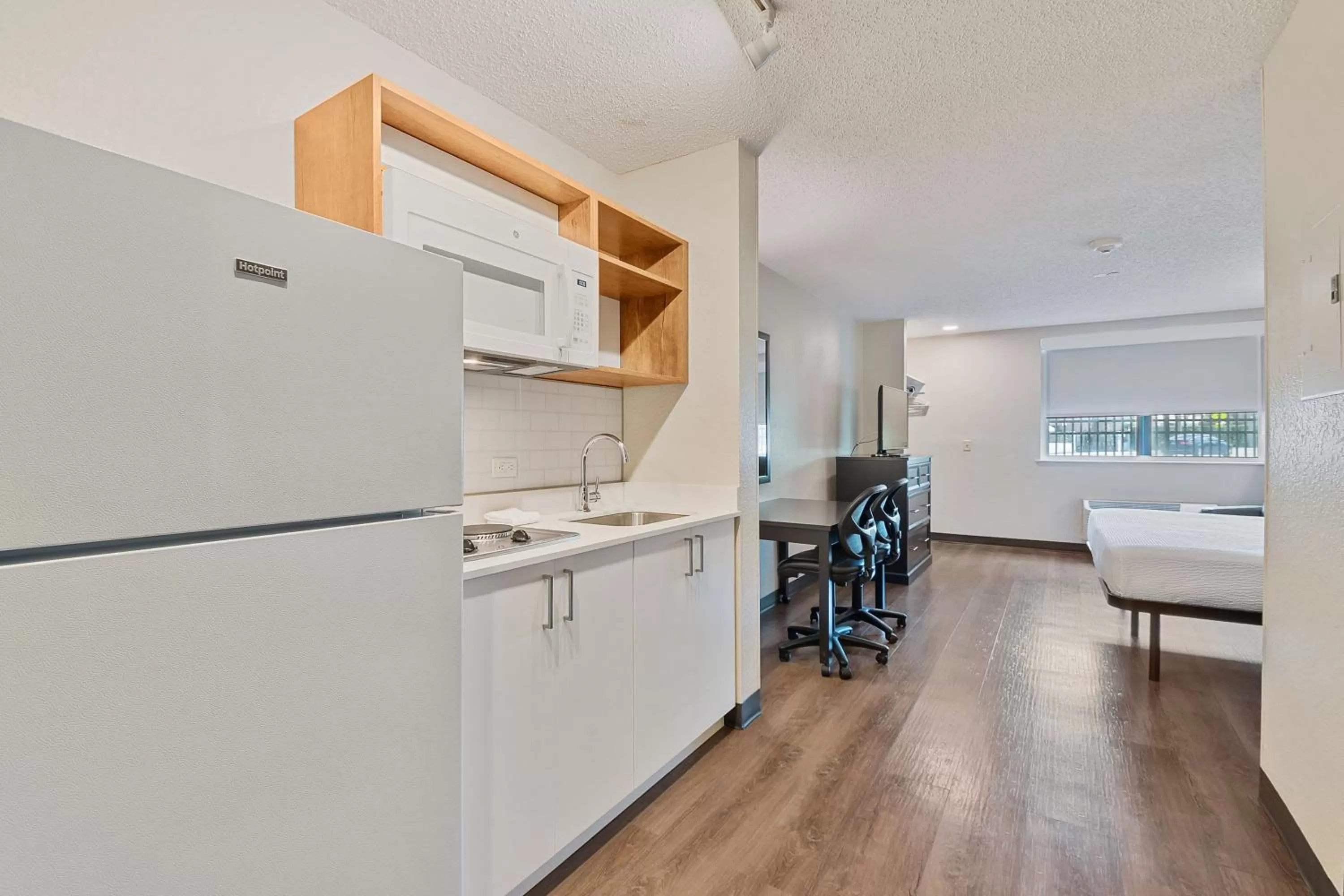 Kitchen or kitchenette in Extended Stay America Premier Suites - Miami - Downtown Brickell - Cruise Port
