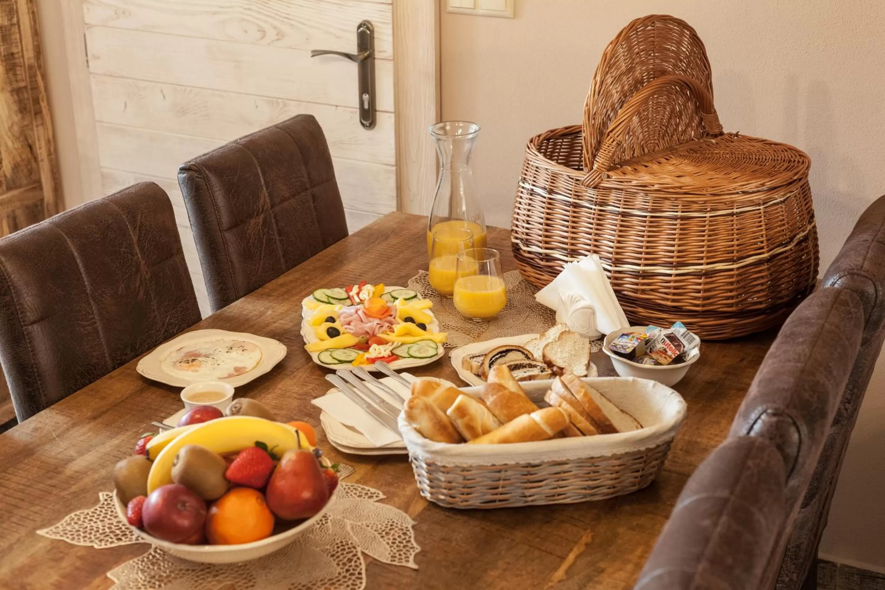 Continental breakfast in Chalets CEDER 1