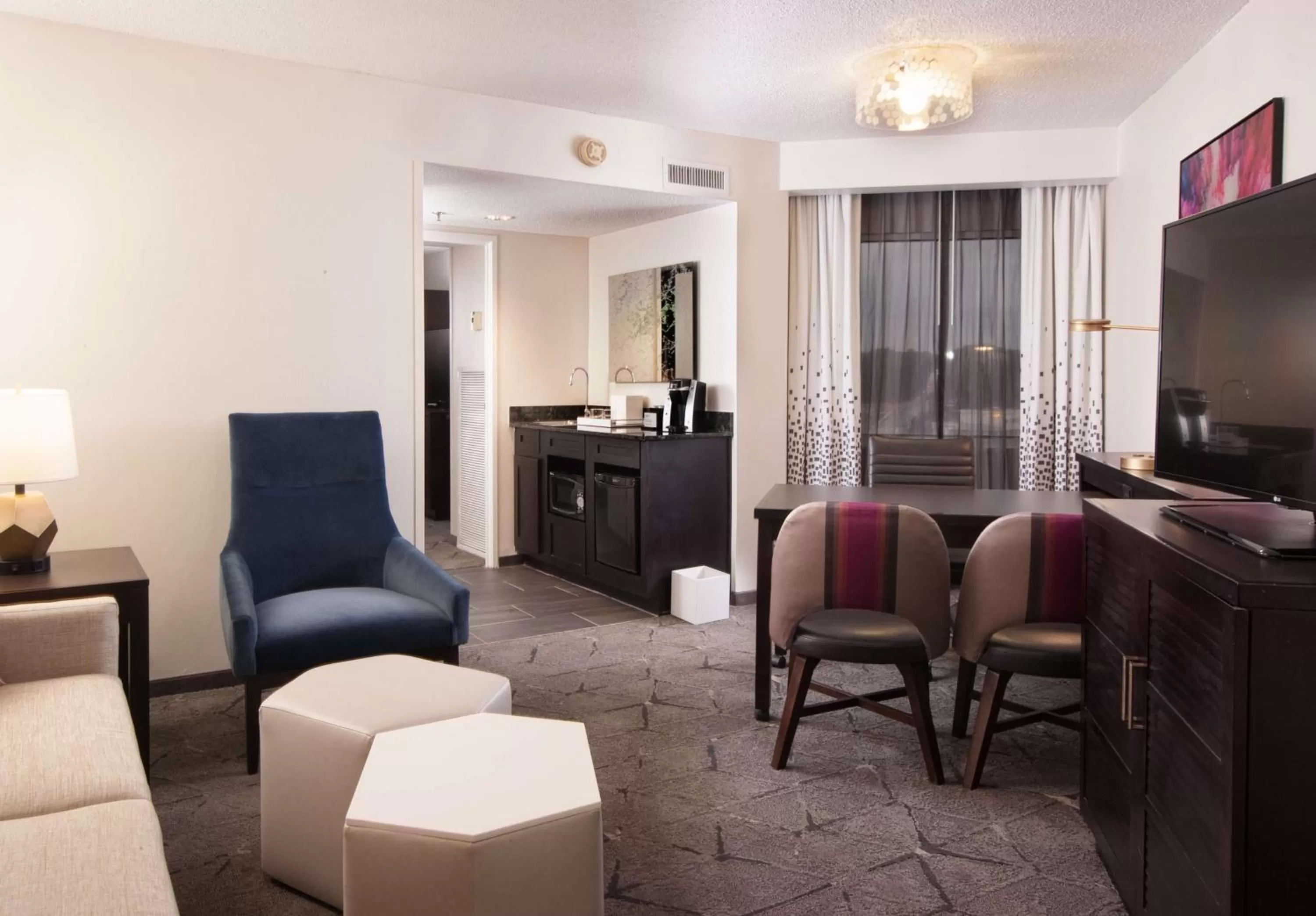 One-Bedroom King Corner Suite in Embassy Suites by Hilton Raleigh Crabtree