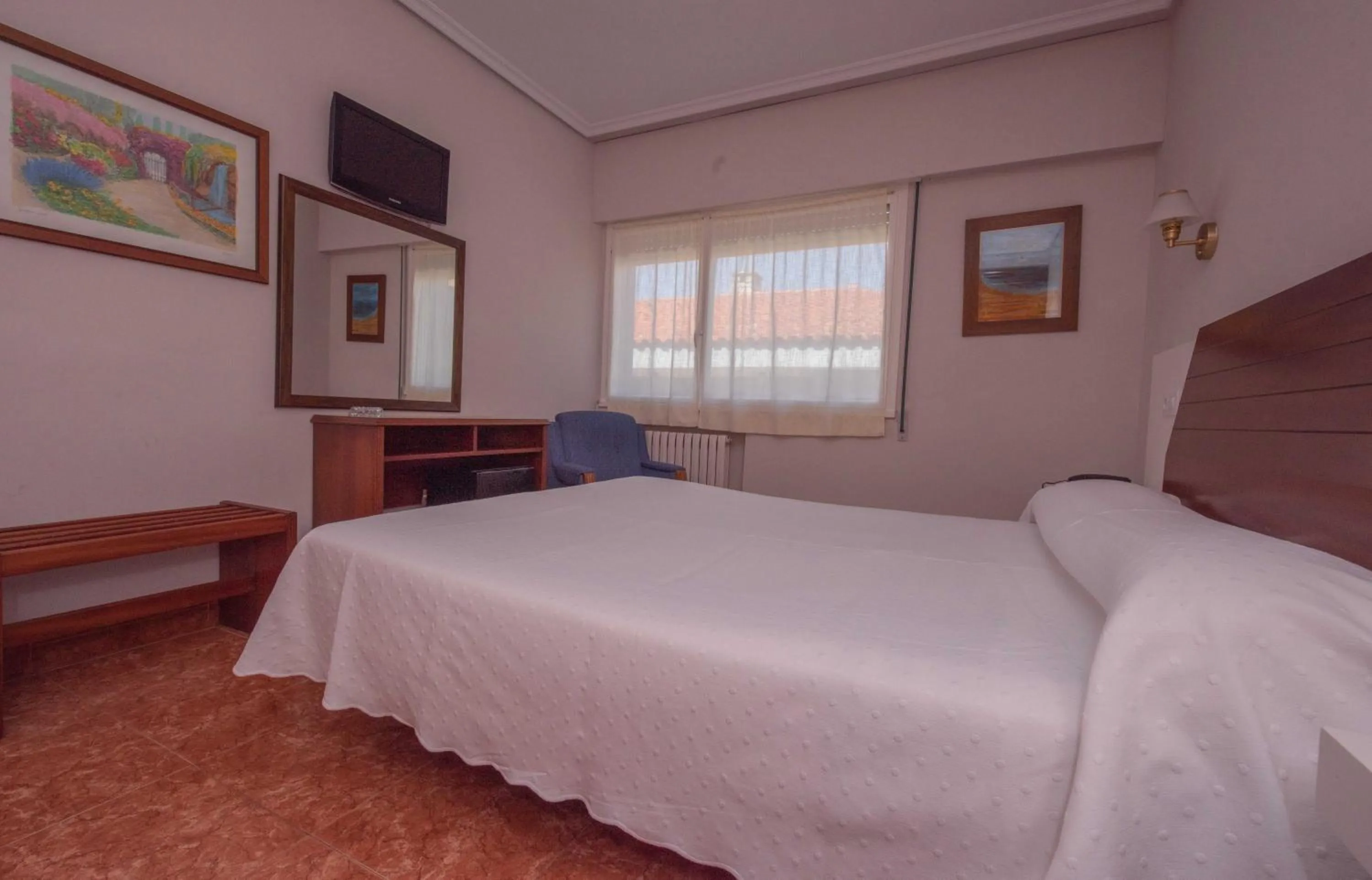 Photo of the whole room in Hotel Sablón