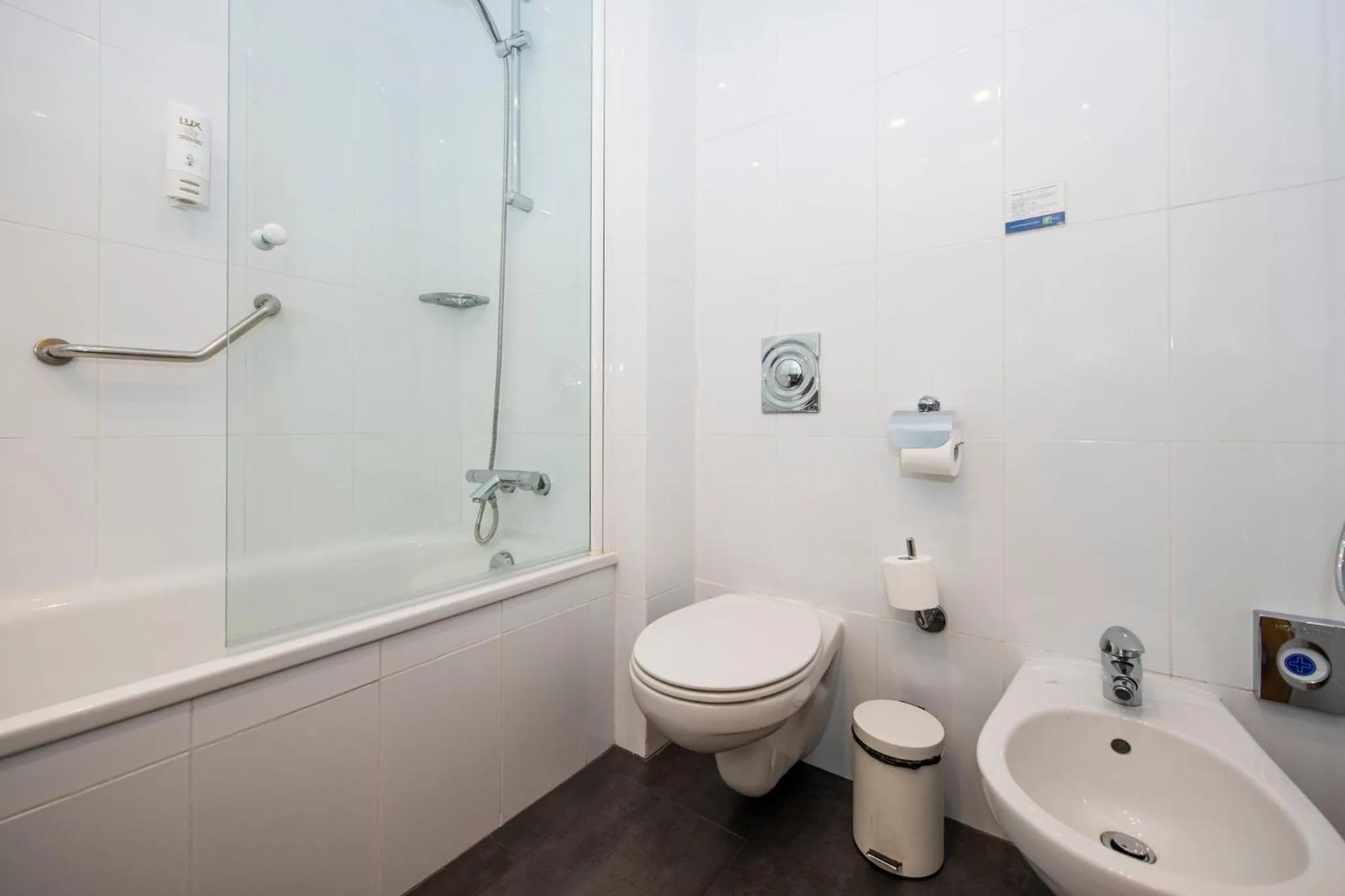 Photo of the whole room in Holiday Inn Express Barcelona - Montmeló by IHG