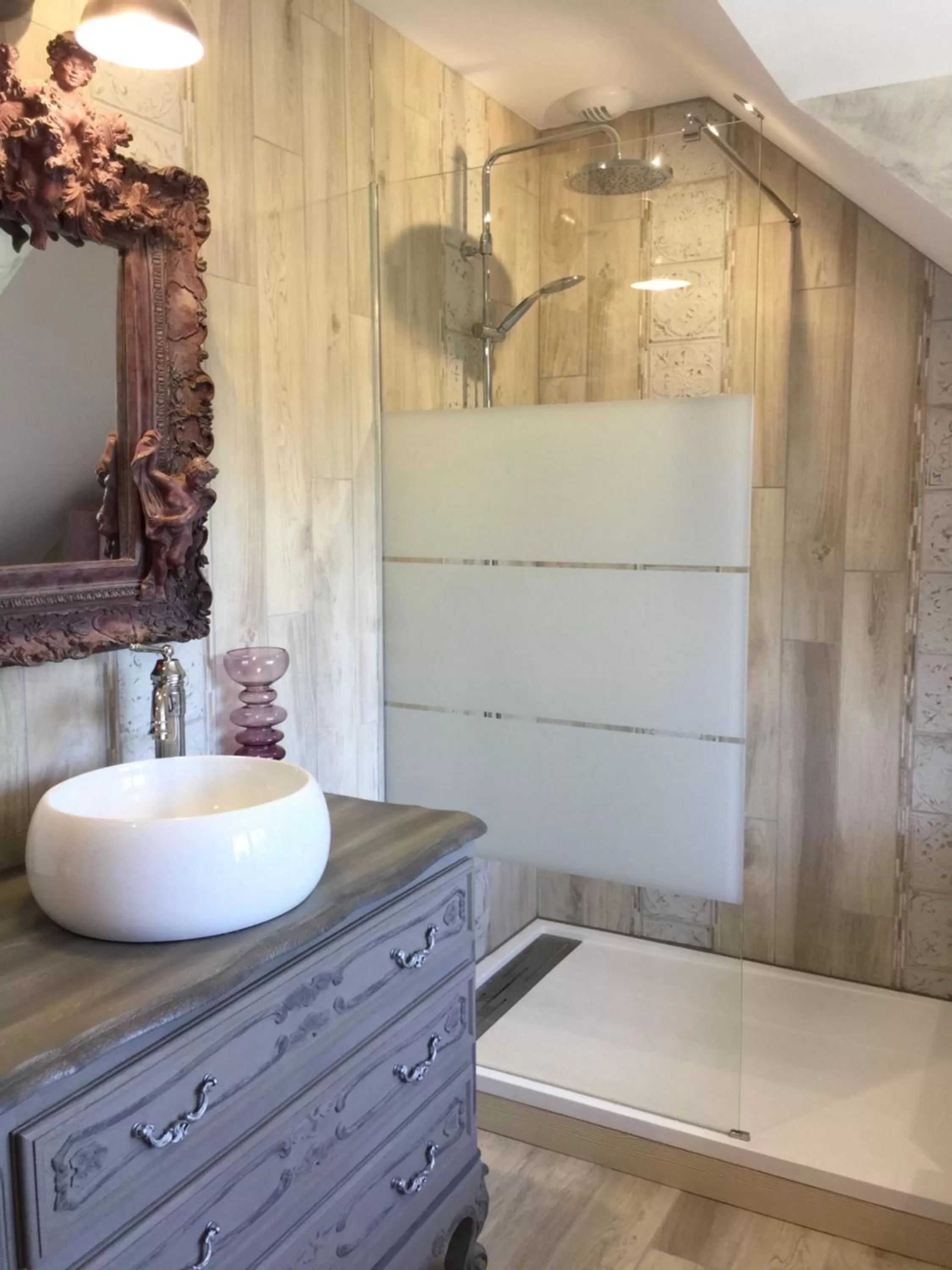 Shower, Bathroom in Chambres d'hôtes Nuits Campagnardes