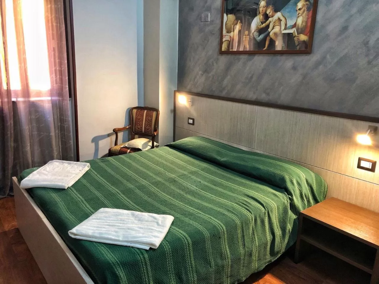 Bedroom, Bed in Populus