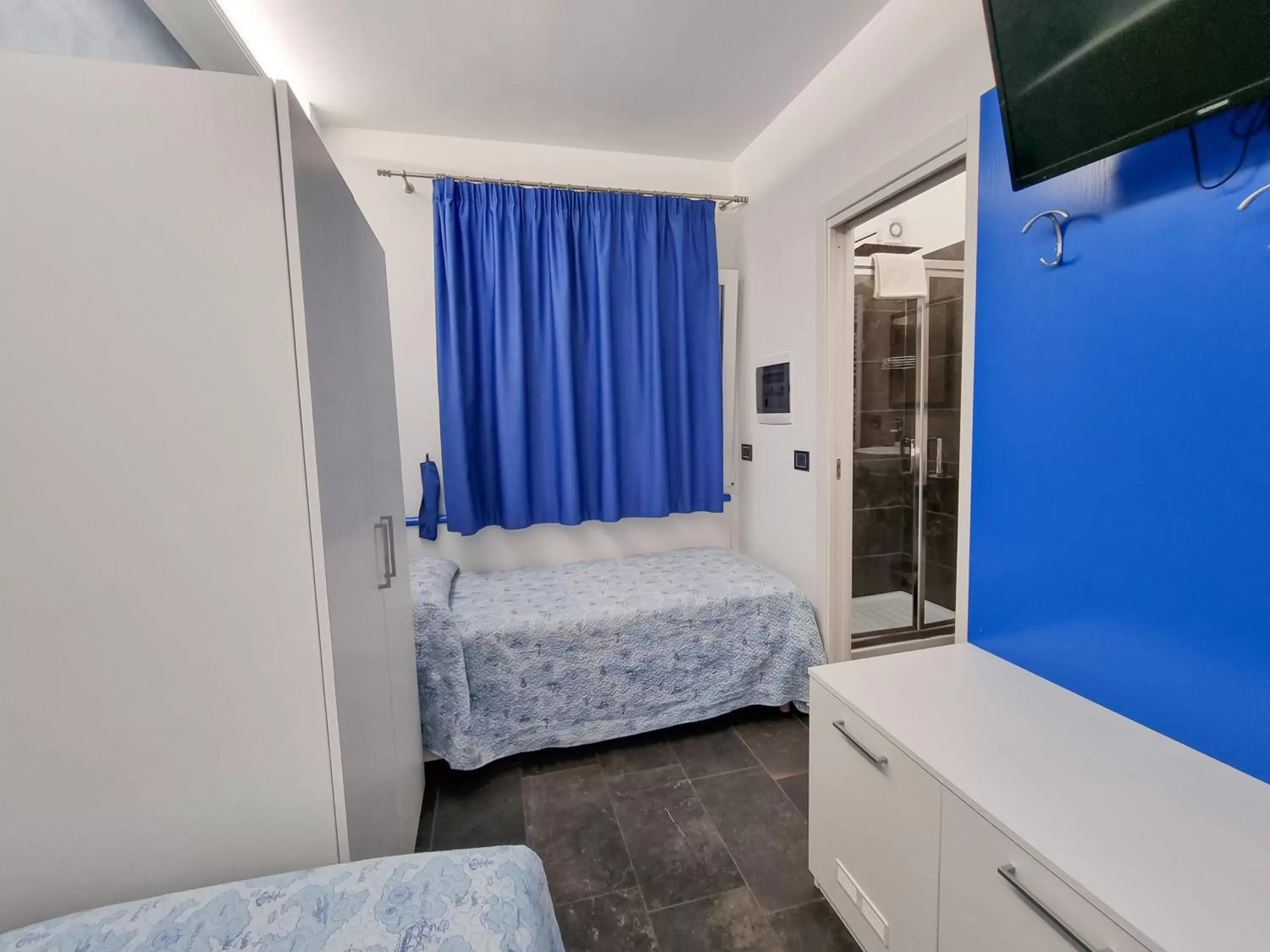 Twin Room with Bathroom in Oltremare Giovino Twin Room with Bathroom in Oltremare Giovino